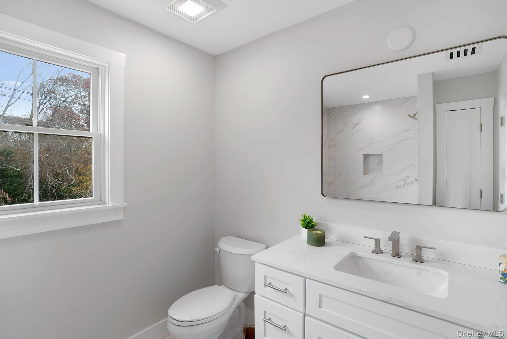 9 Fanning Avenue, Hampton Bays, NY 11946