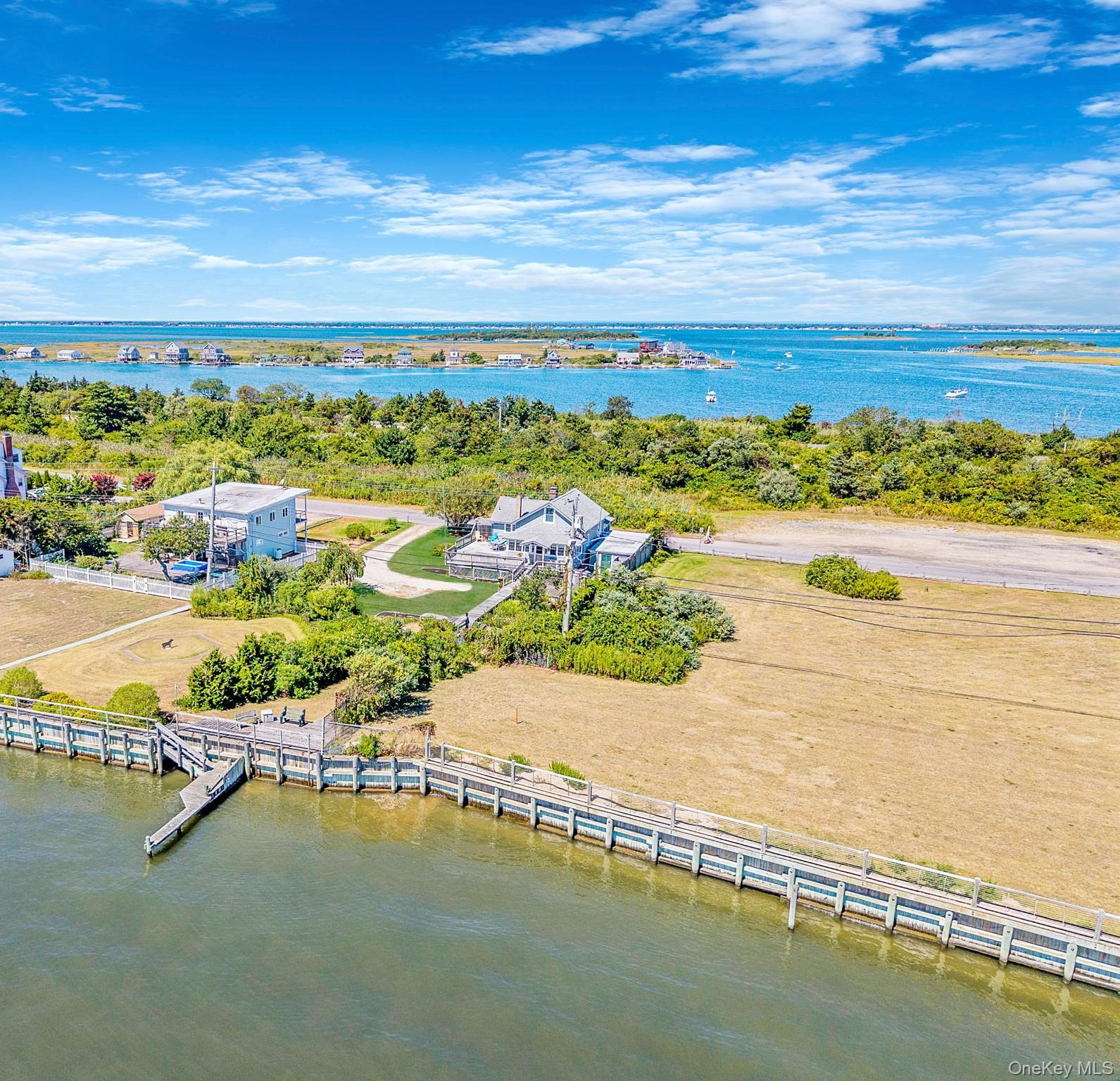 5 Oak Beach Road, Oak Beach, NY 11702