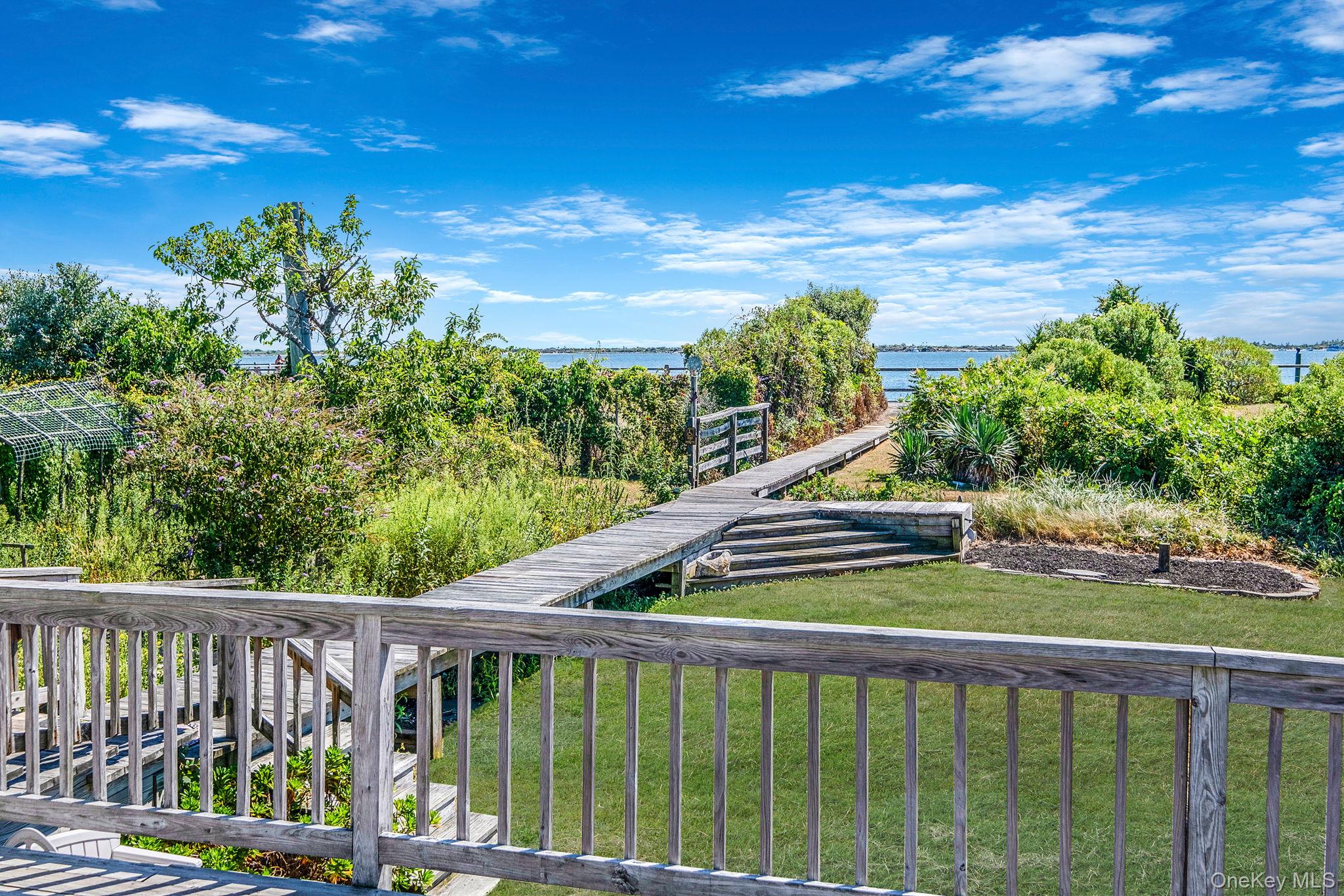 5 Oak Beach Road, Oak Beach, NY 11702