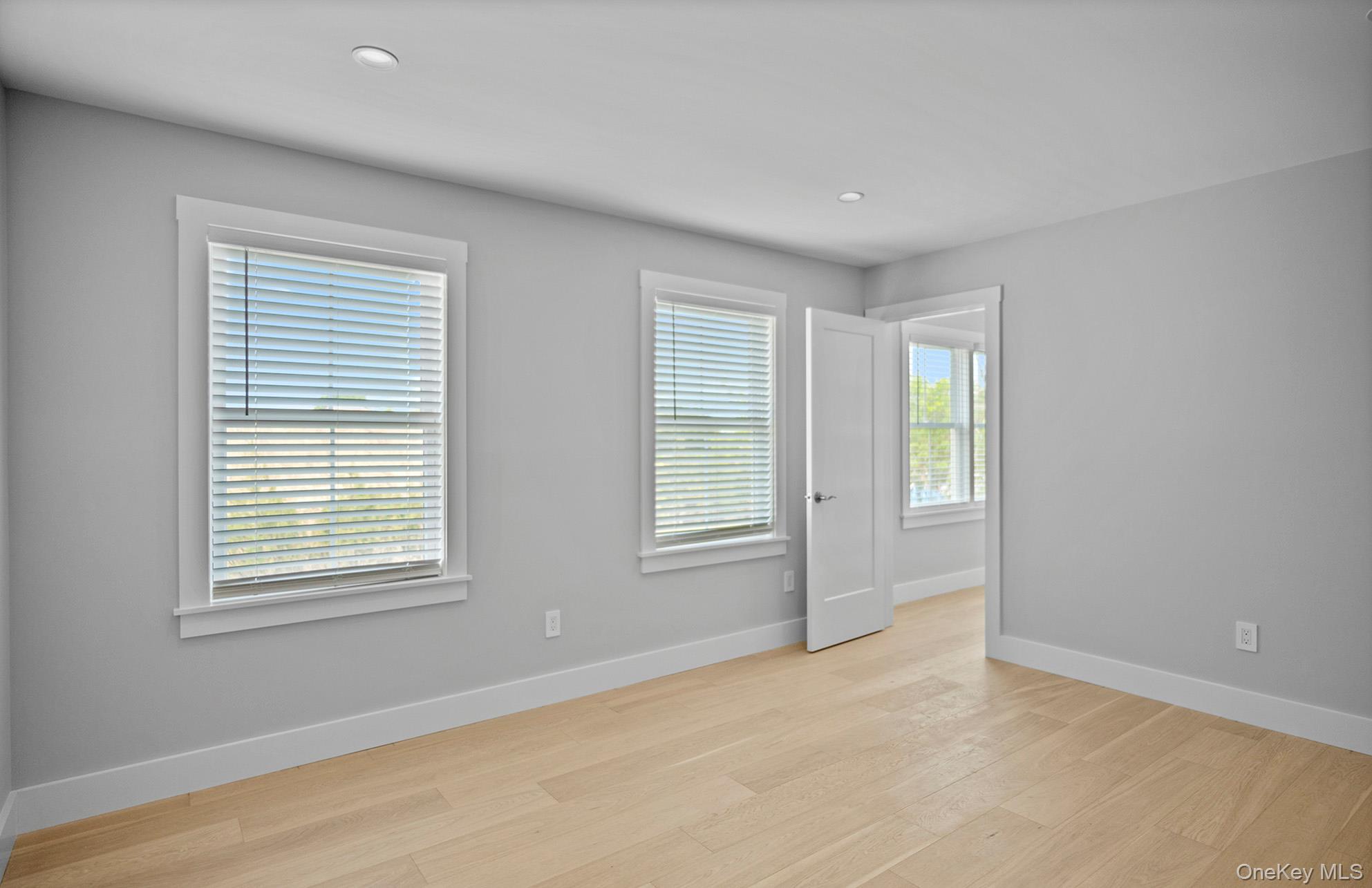 7 Fanning Avenue, Hampton Bays, NY 11946