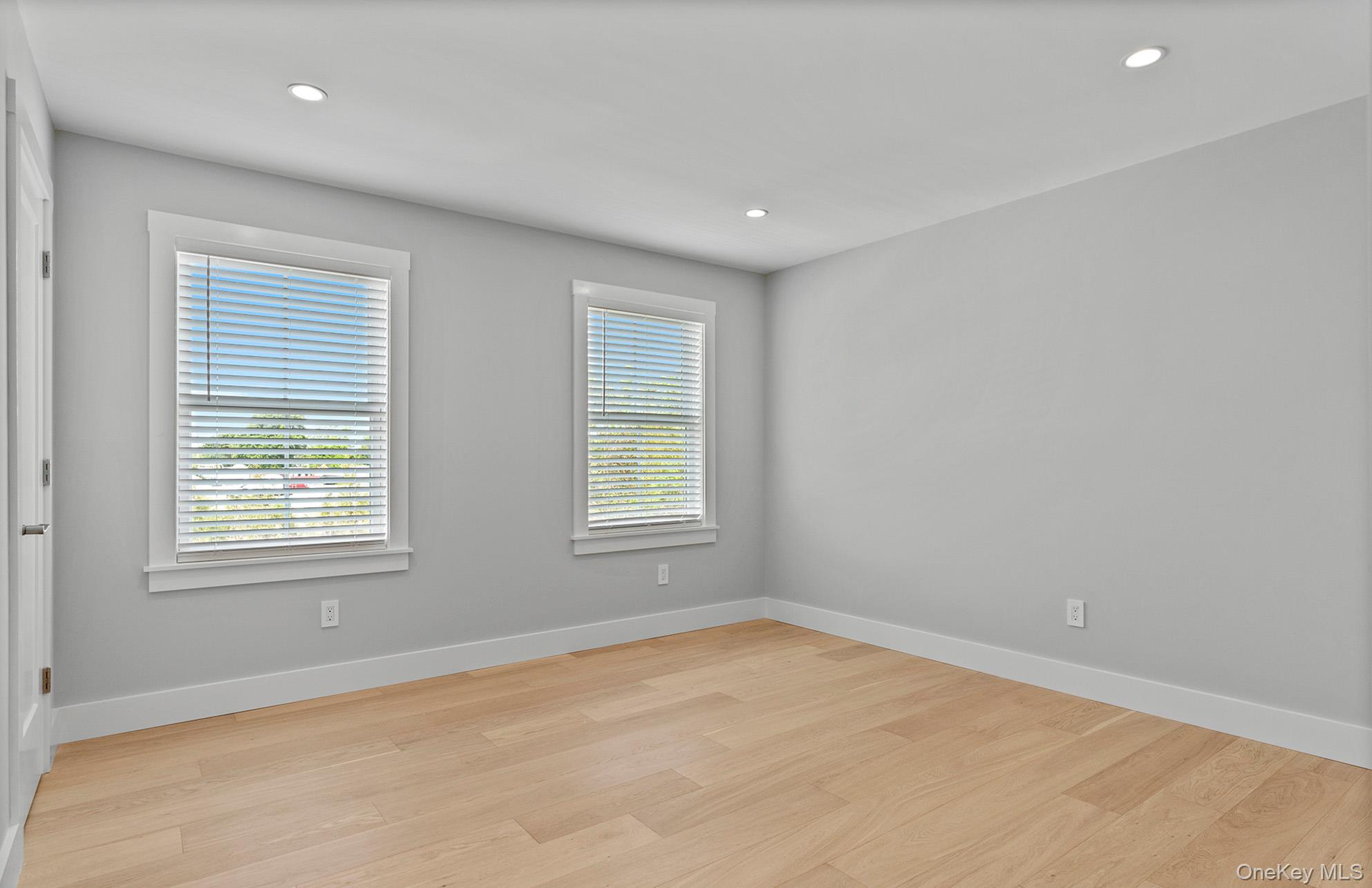 7 Fanning Avenue, Hampton Bays, NY 11946