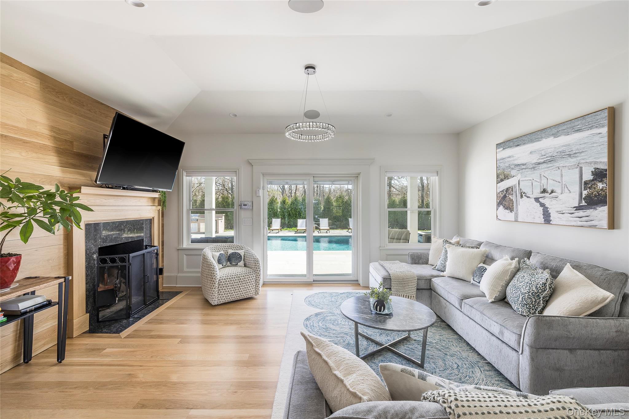 9 Jennifers Path, Quiogue, NY 11978