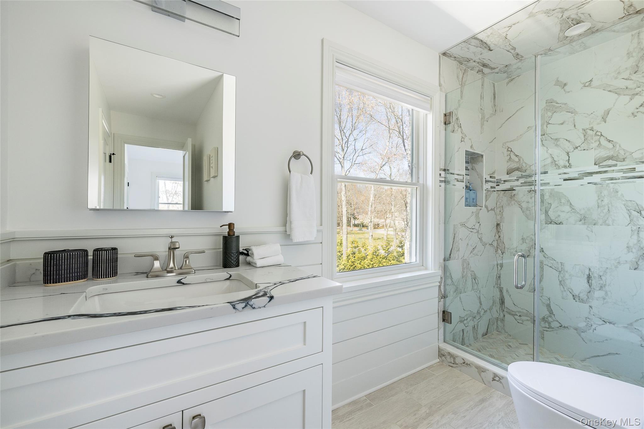 9 Jennifers Path, Quiogue, NY 11978