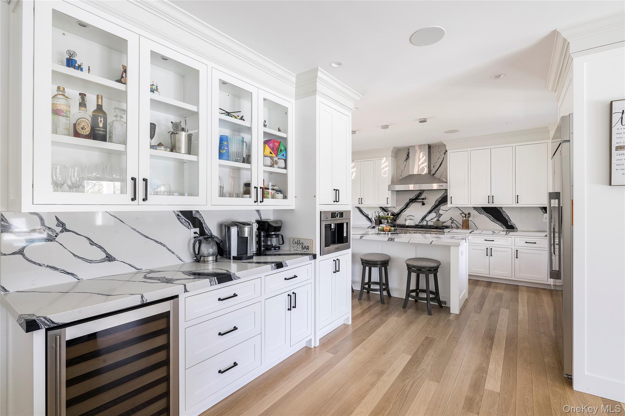 9 Jennifers Path, Quiogue, NY 11978