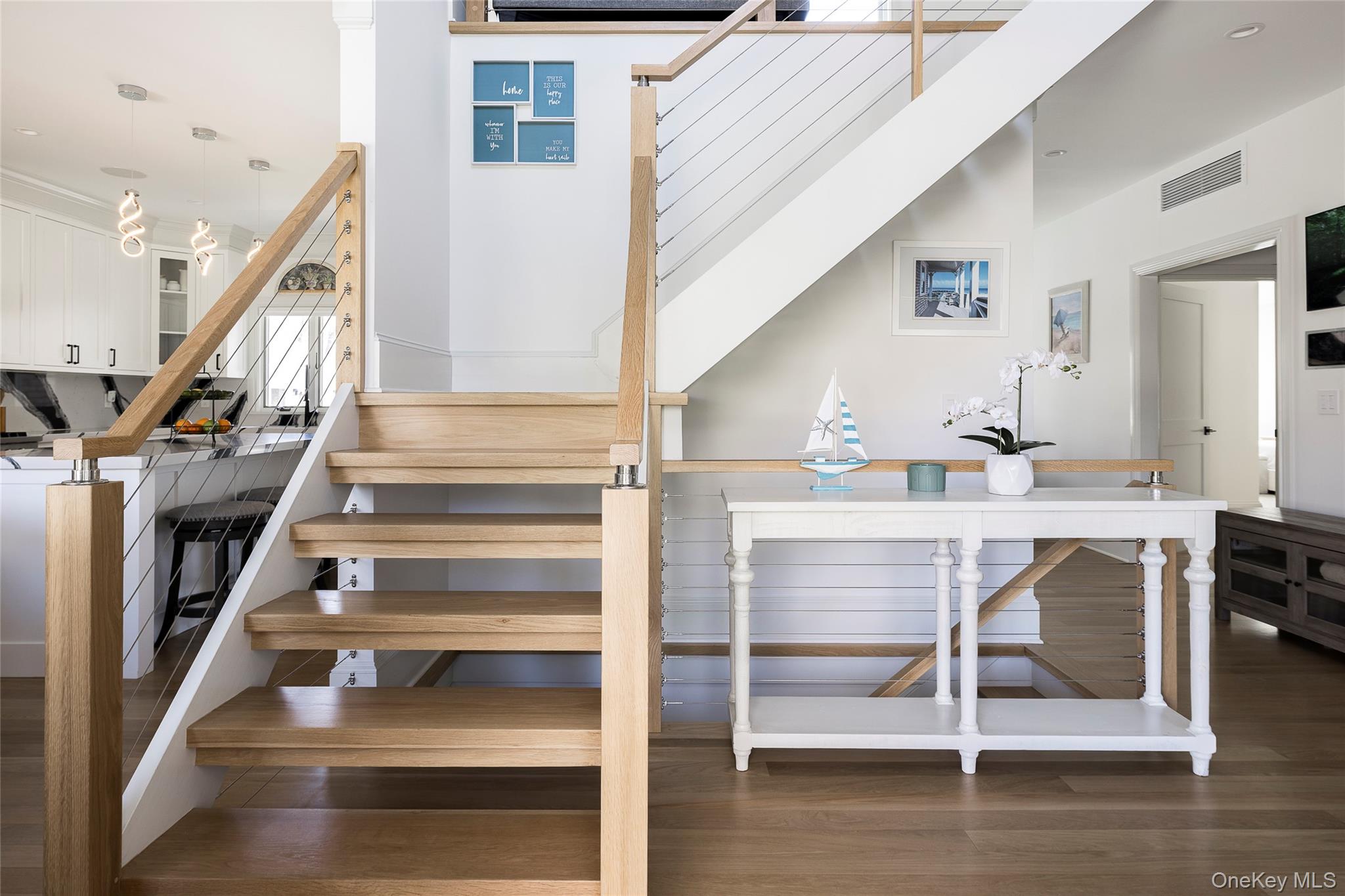 9 Jennifers Path, Quiogue, NY 11978