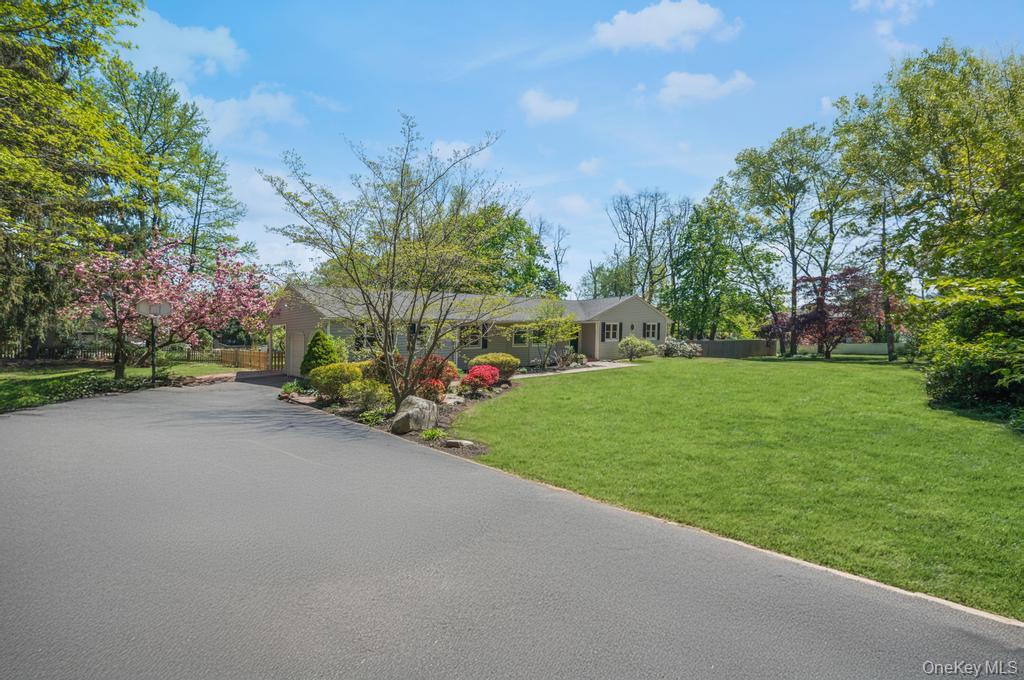 85 Meadow Glen Road, Fort Salonga, NY 11768