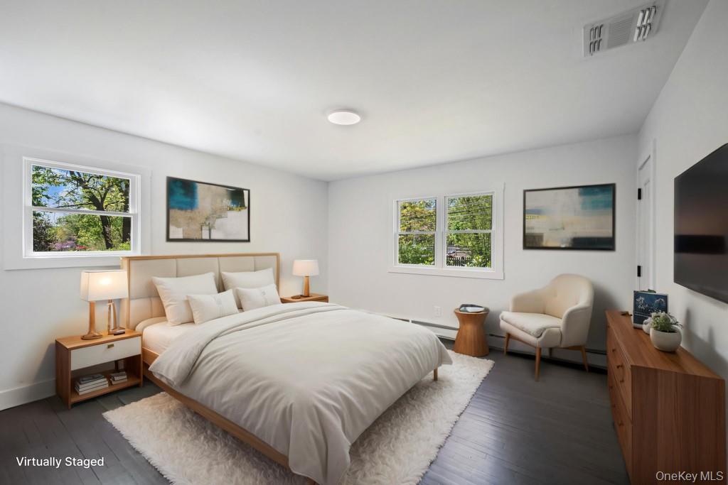 85 Meadow Glen Road, Fort Salonga, NY 11768