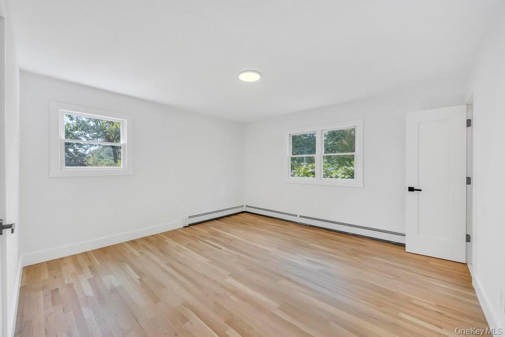 85 Meadow Glen Road, Fort Salonga, NY 11768