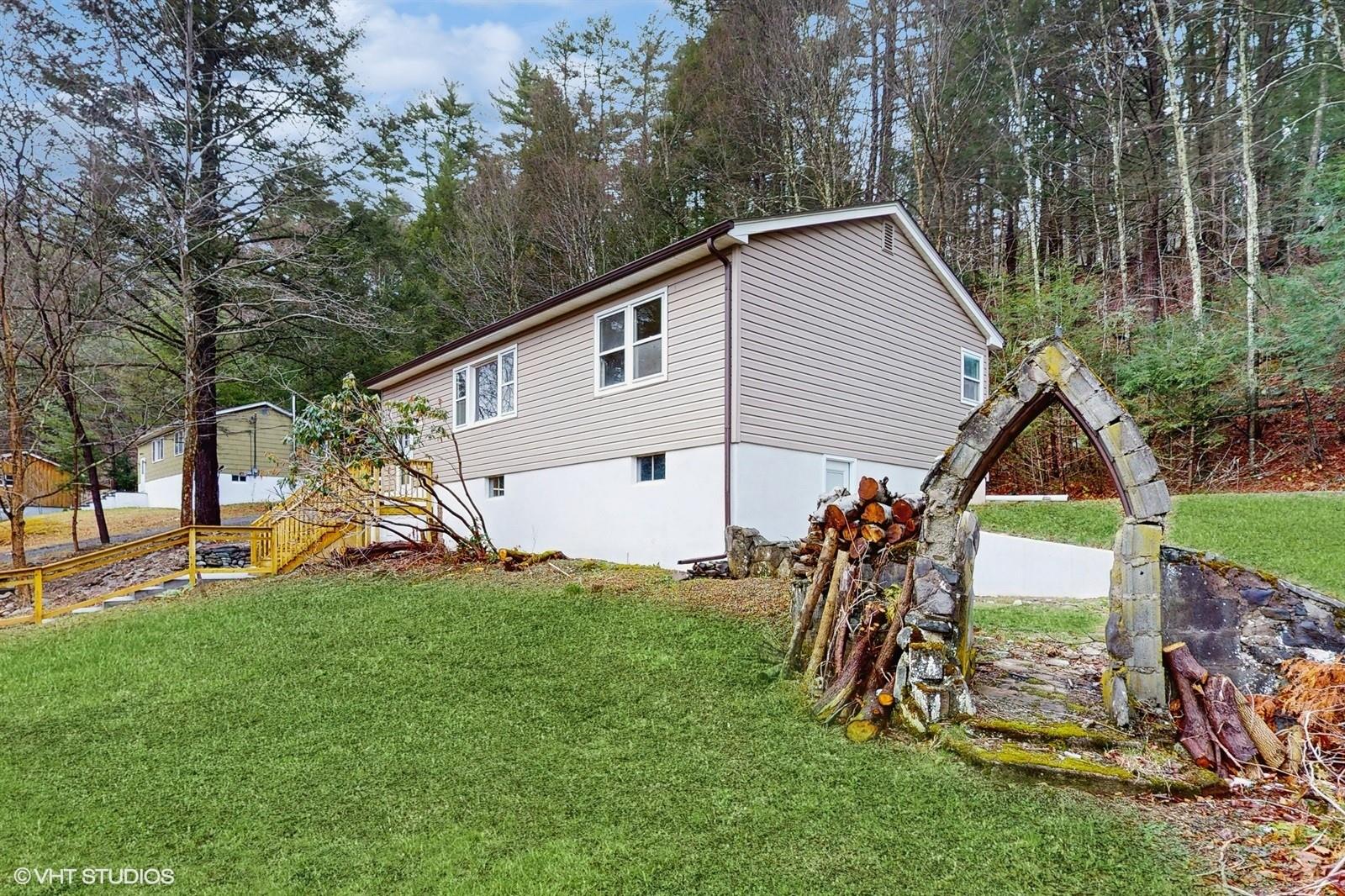 736 State Route 55, Napanoch, NY 12458