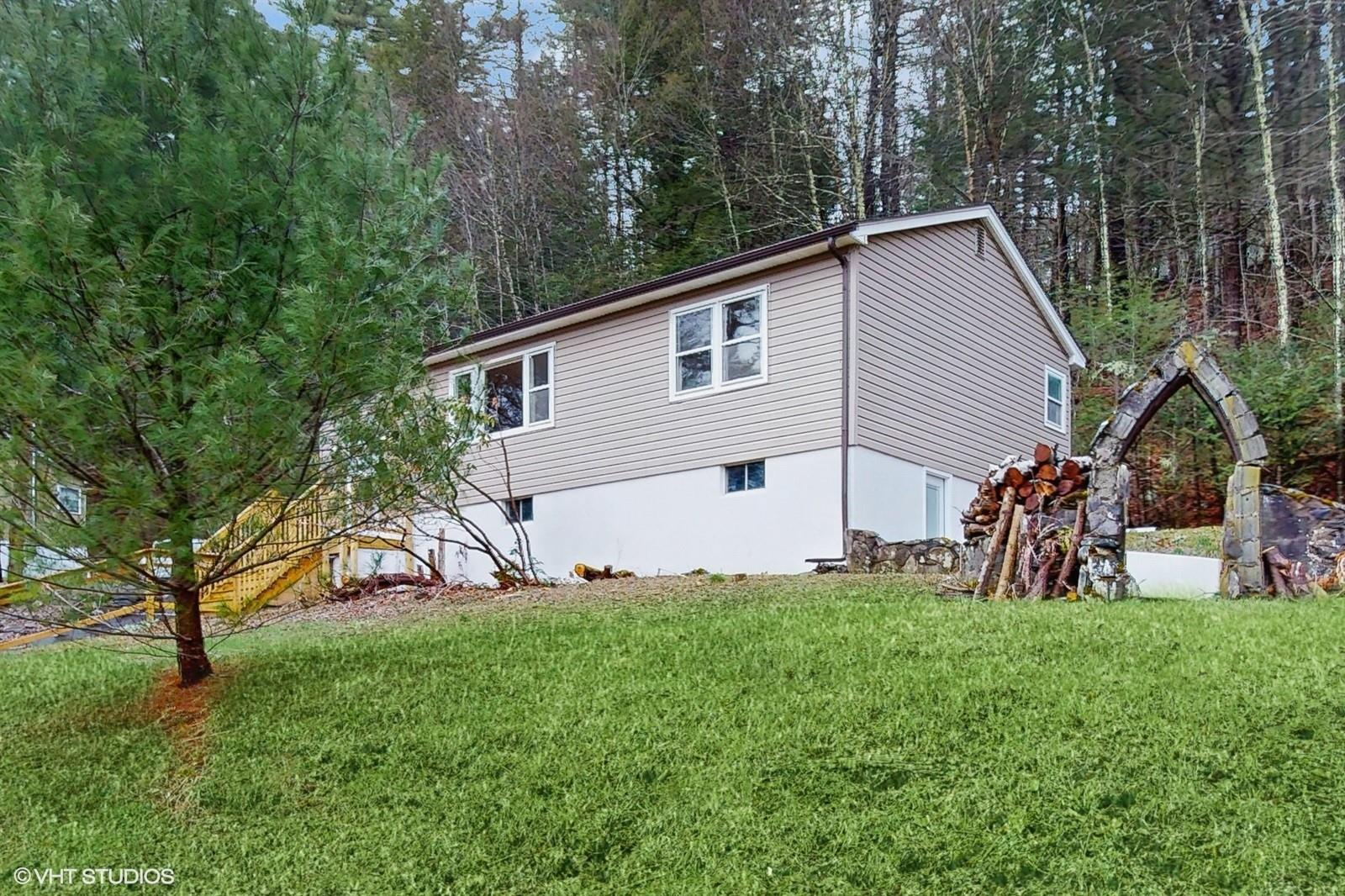 736 State Route 55, Napanoch, NY 12458