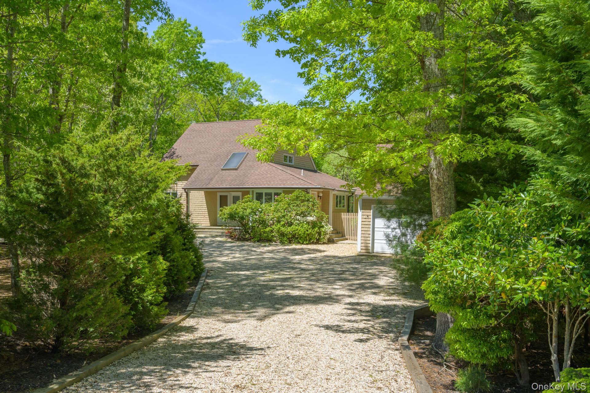 40 Scrimshaw Drive, Southampton, NY 11968