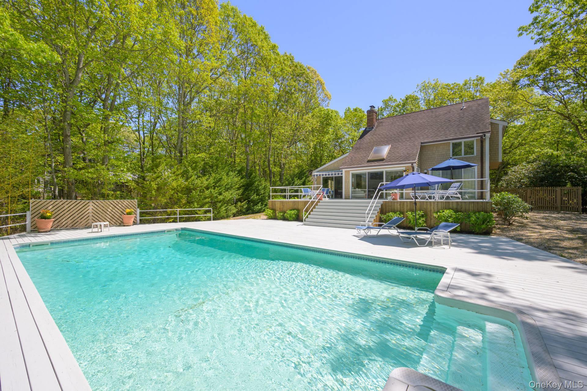 40 Scrimshaw Drive, Southampton, NY 11968