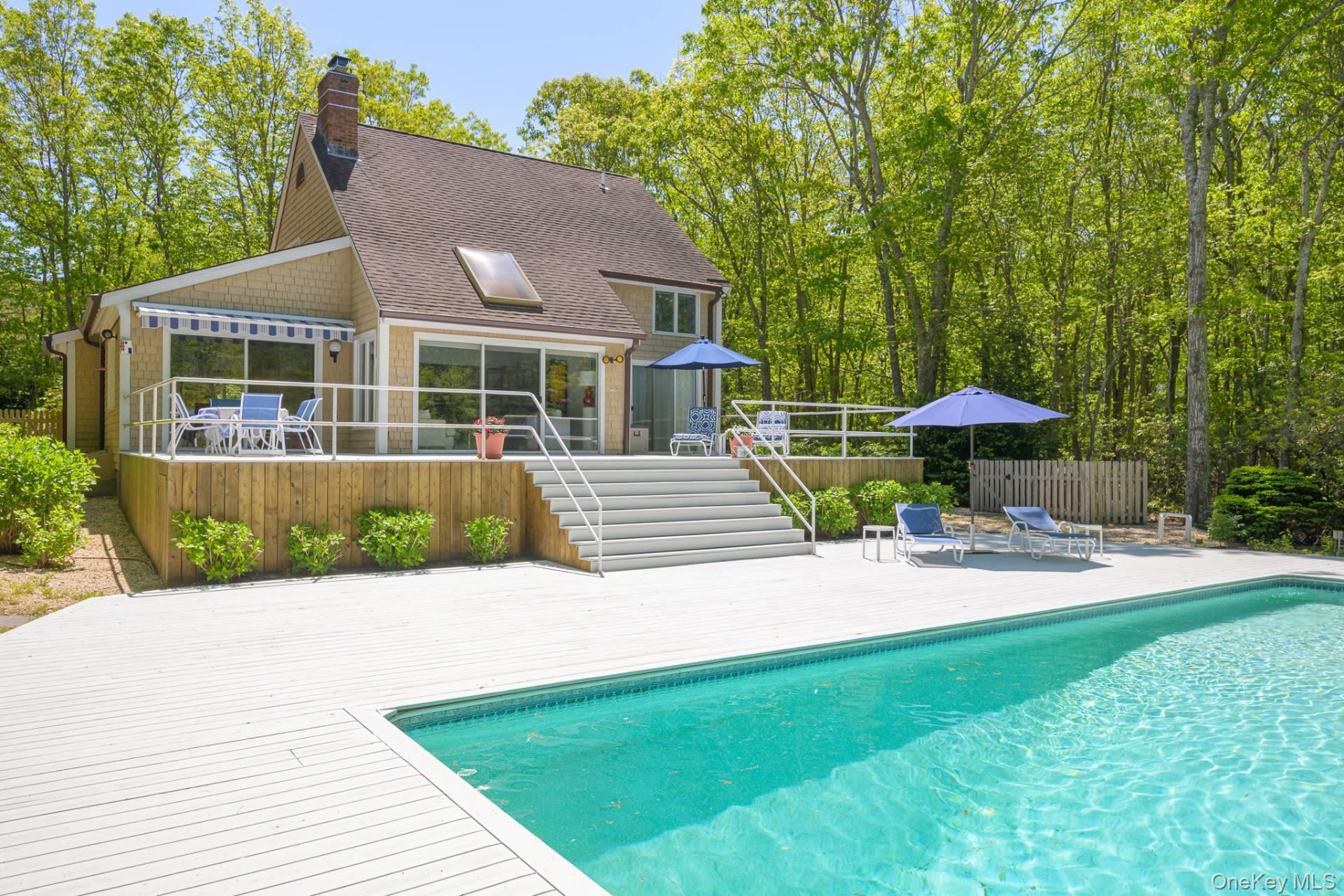 40 Scrimshaw Drive, Southampton, NY 11968