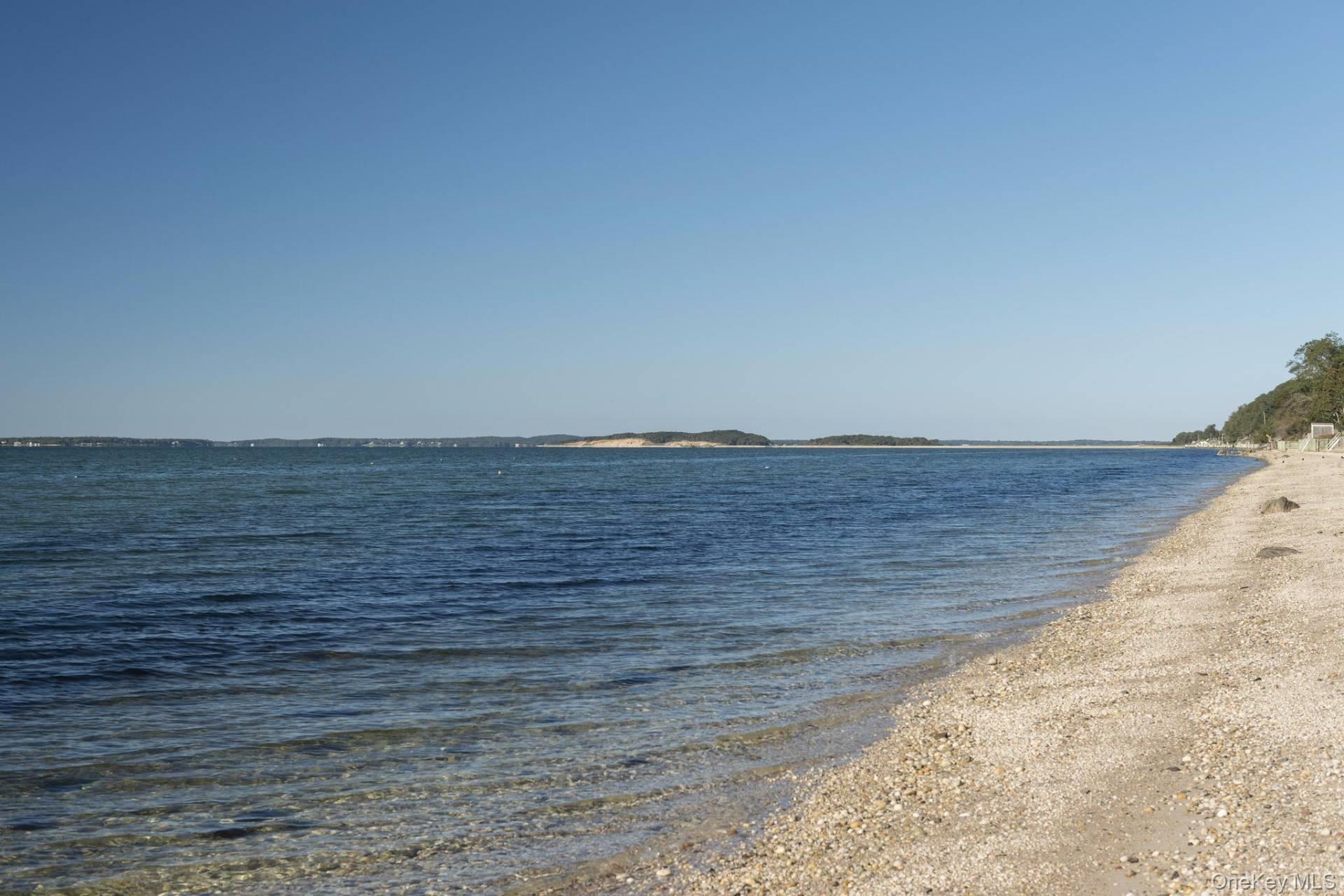 40 Scrimshaw Drive, Southampton, NY 11968