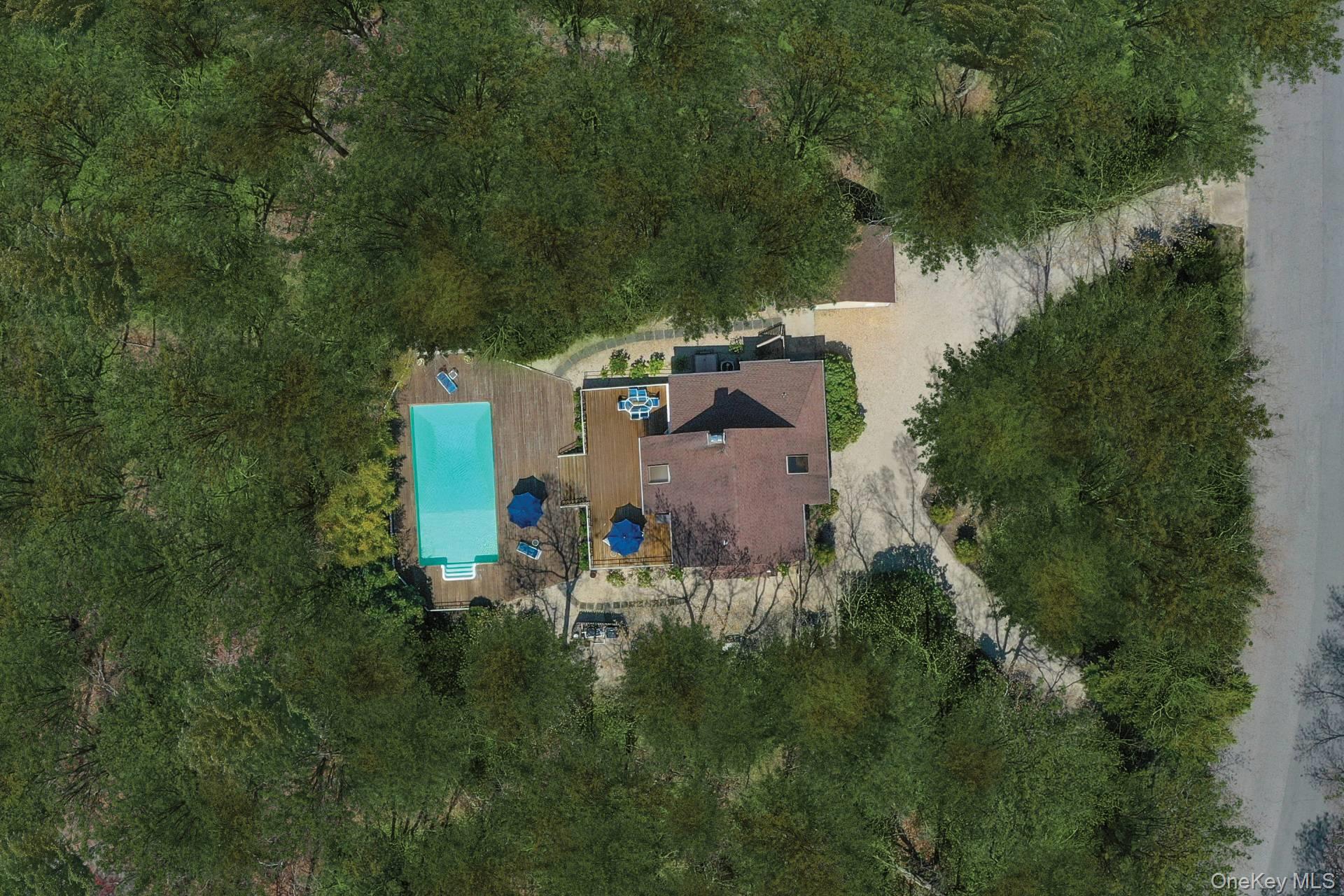 40 Scrimshaw Drive, Southampton, NY 11968