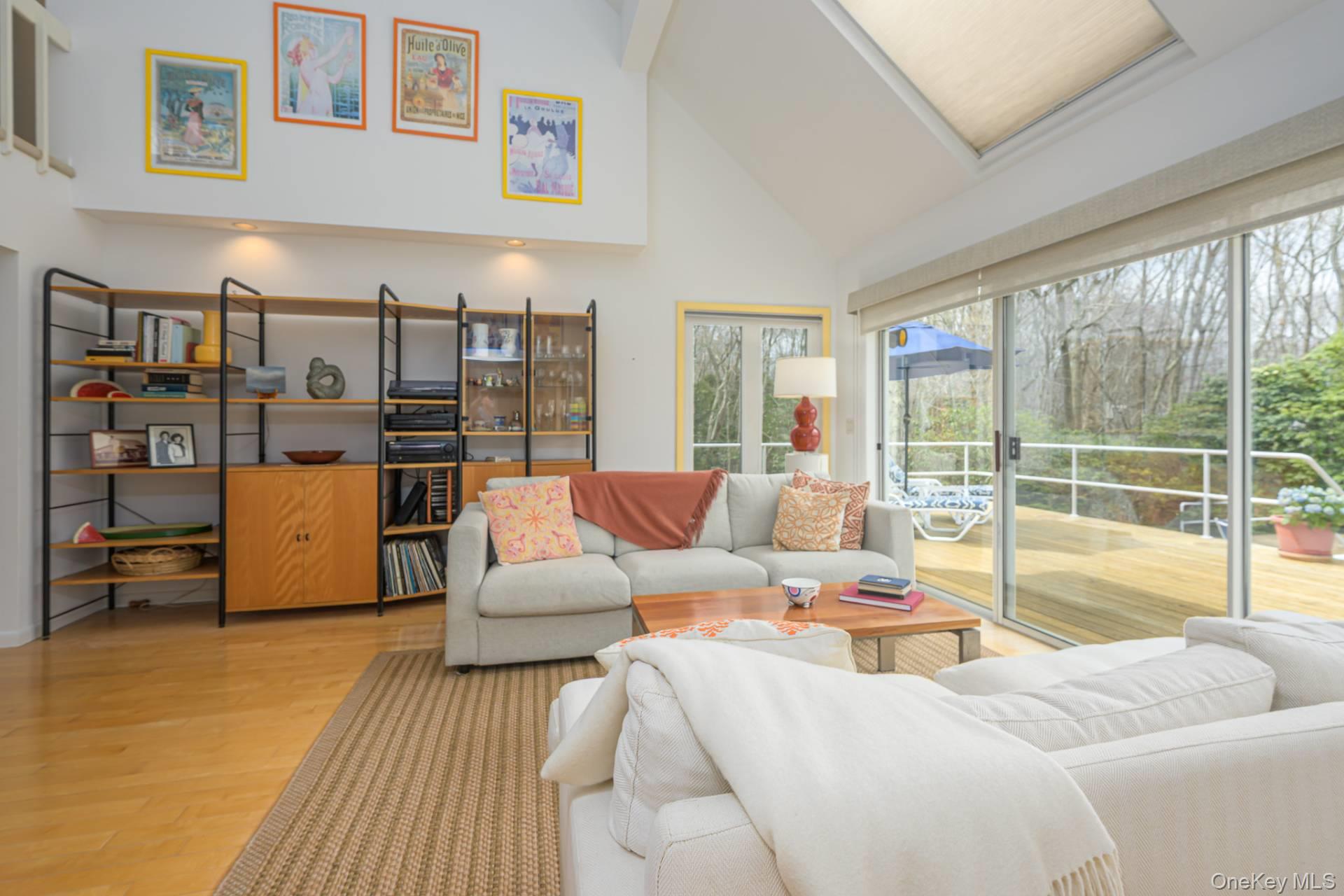 40 Scrimshaw Drive, Southampton, NY 11968