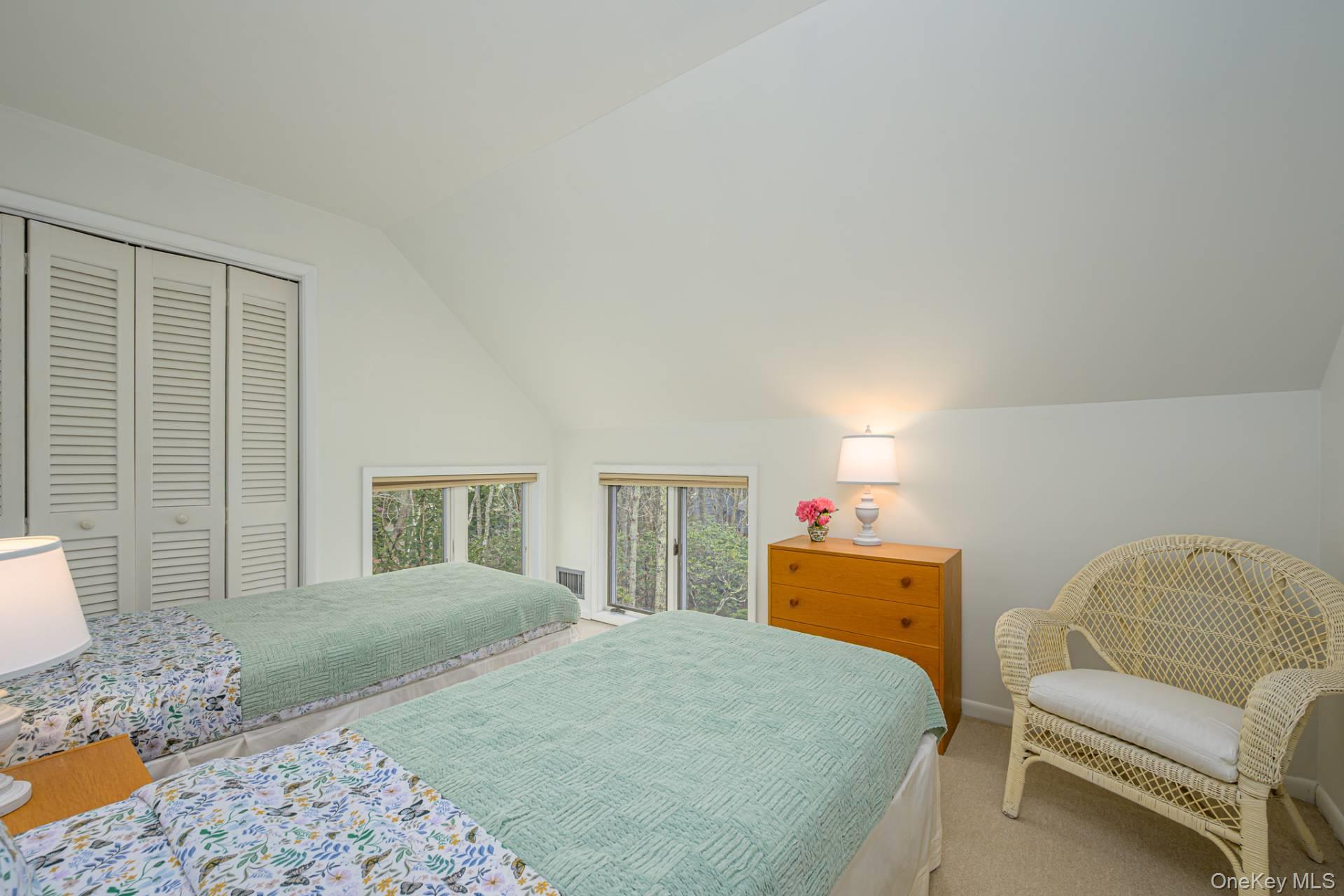 40 Scrimshaw Drive, Southampton, NY 11968