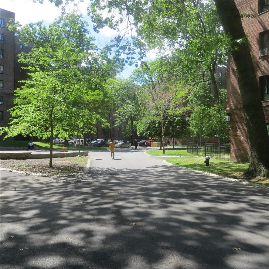 1651 Metropolitan Avenue # 2A, Bronx, NY 10462