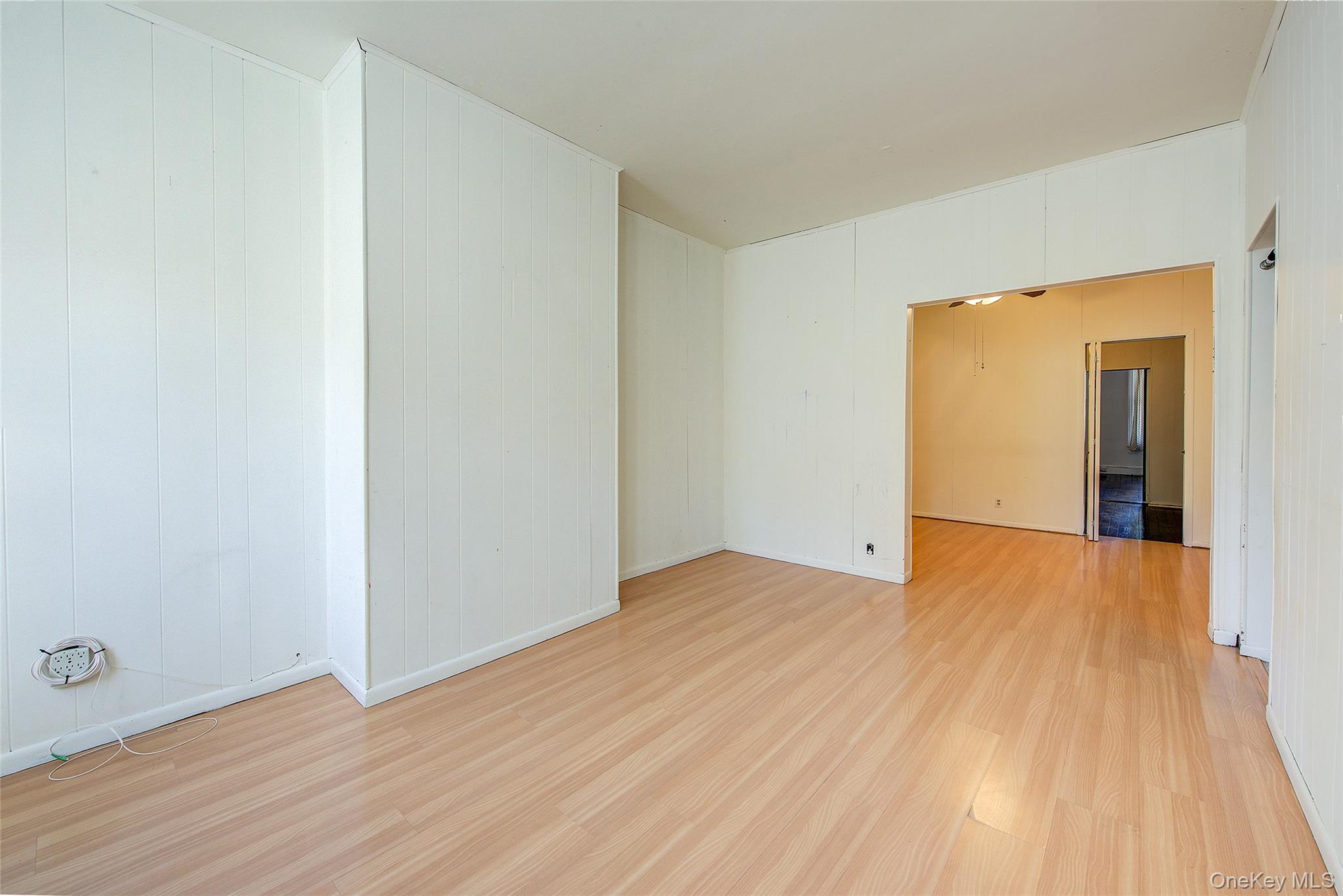 25-35 Crescent Street, Astoria, NY 11102