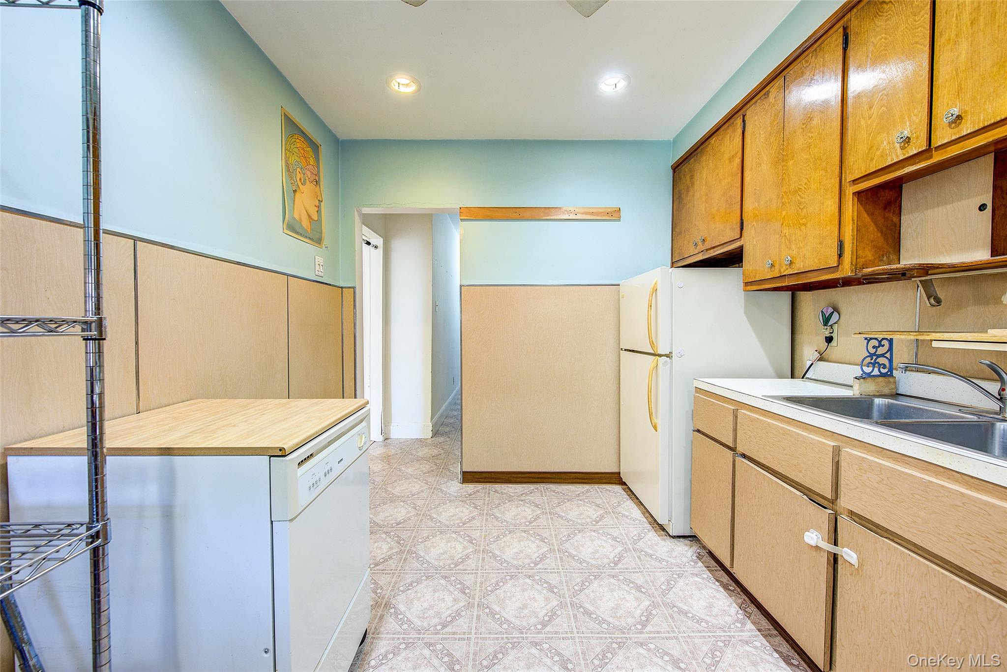 25-35 Crescent Street, Astoria, NY 11102