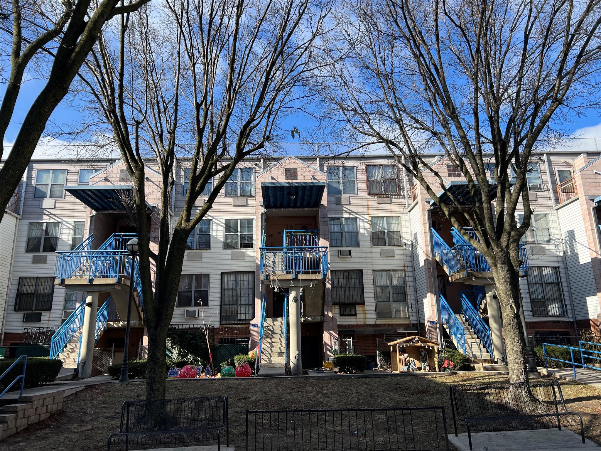776 Brook Avenue # 33C, Bronx, NY 10451