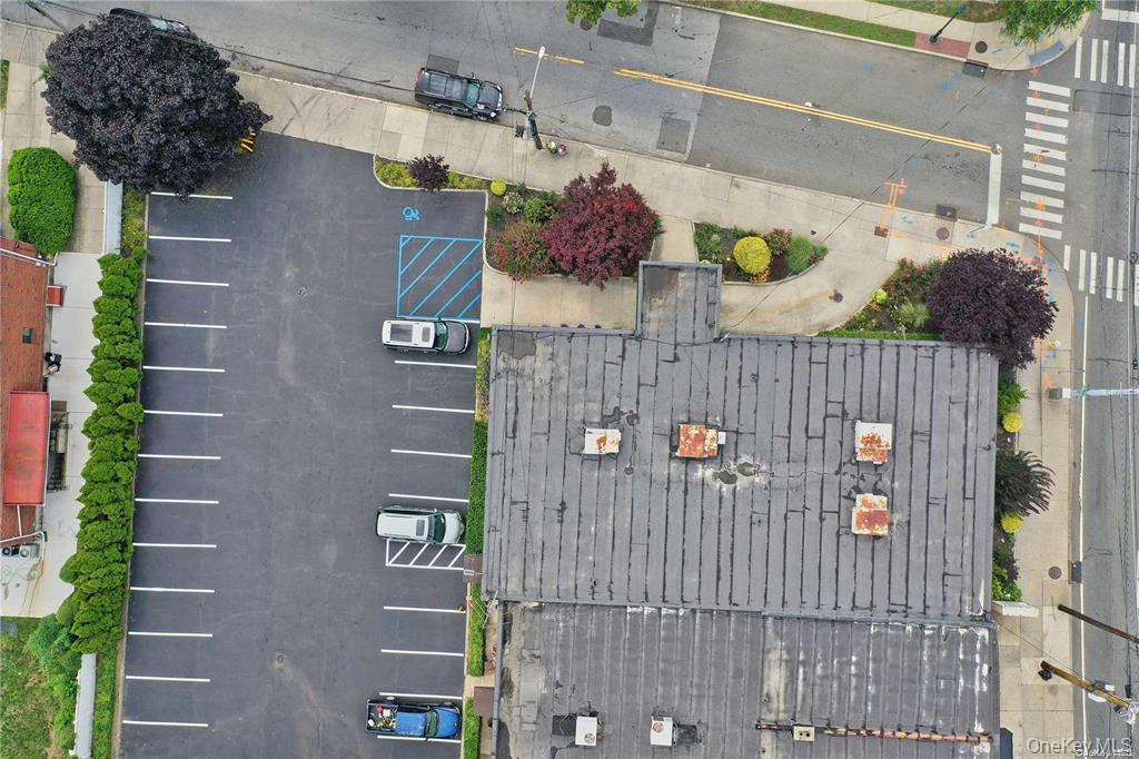 1529 Hempstead, Elmont, NY 11003