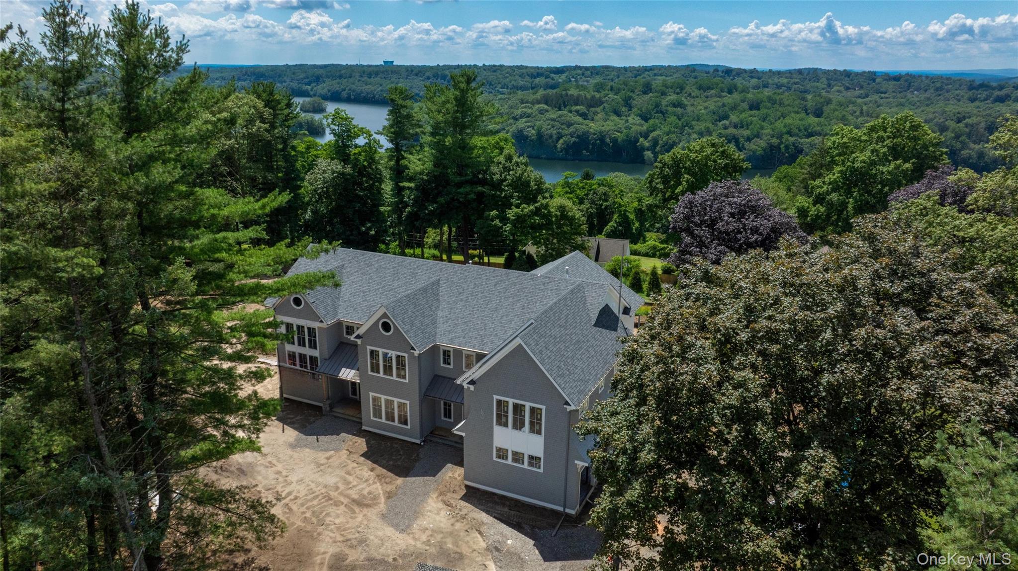 21 Whippoorwill Road, Armonk, NY 10504