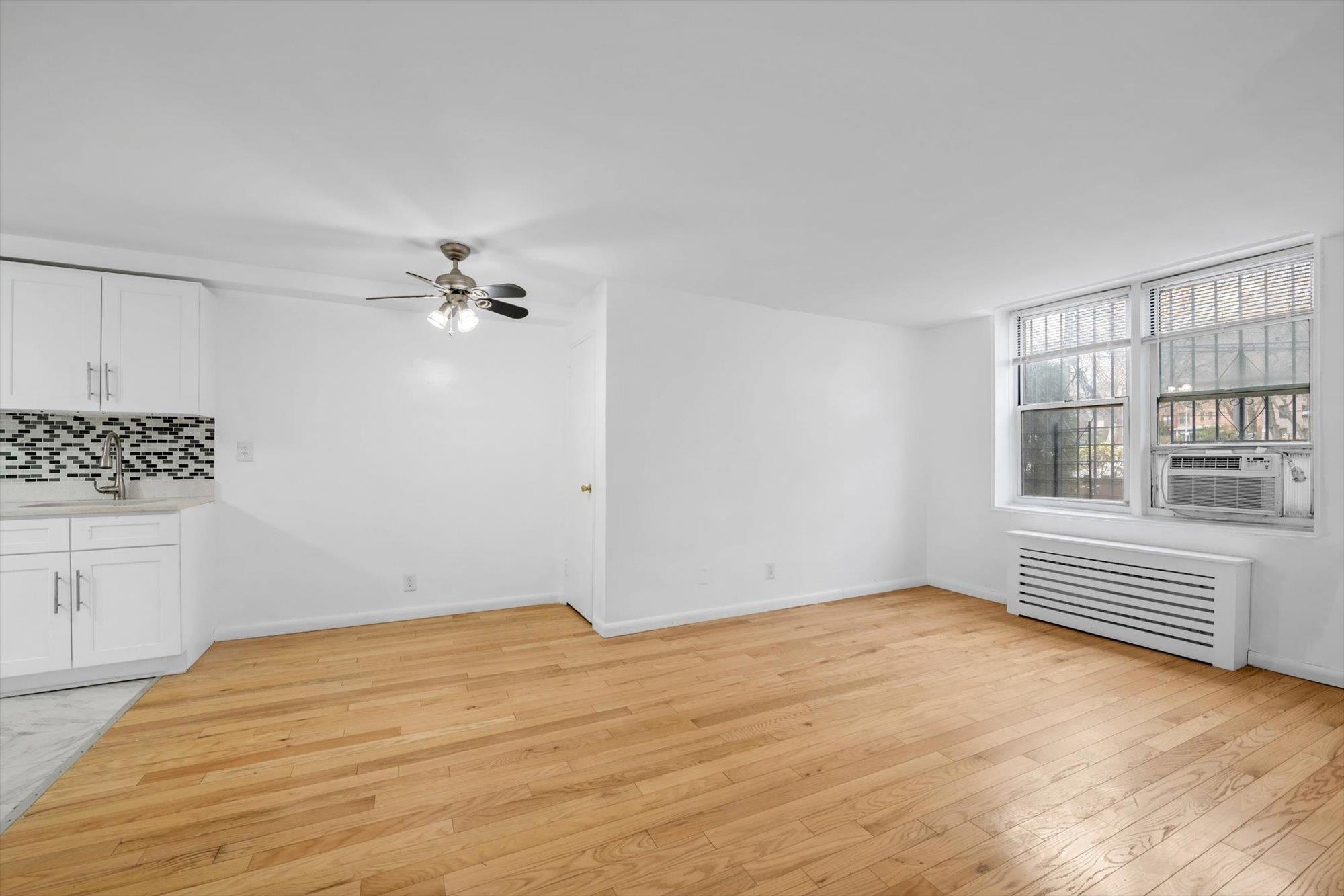 142-20 84th Drive # 1K, Briarwood, NY 11435