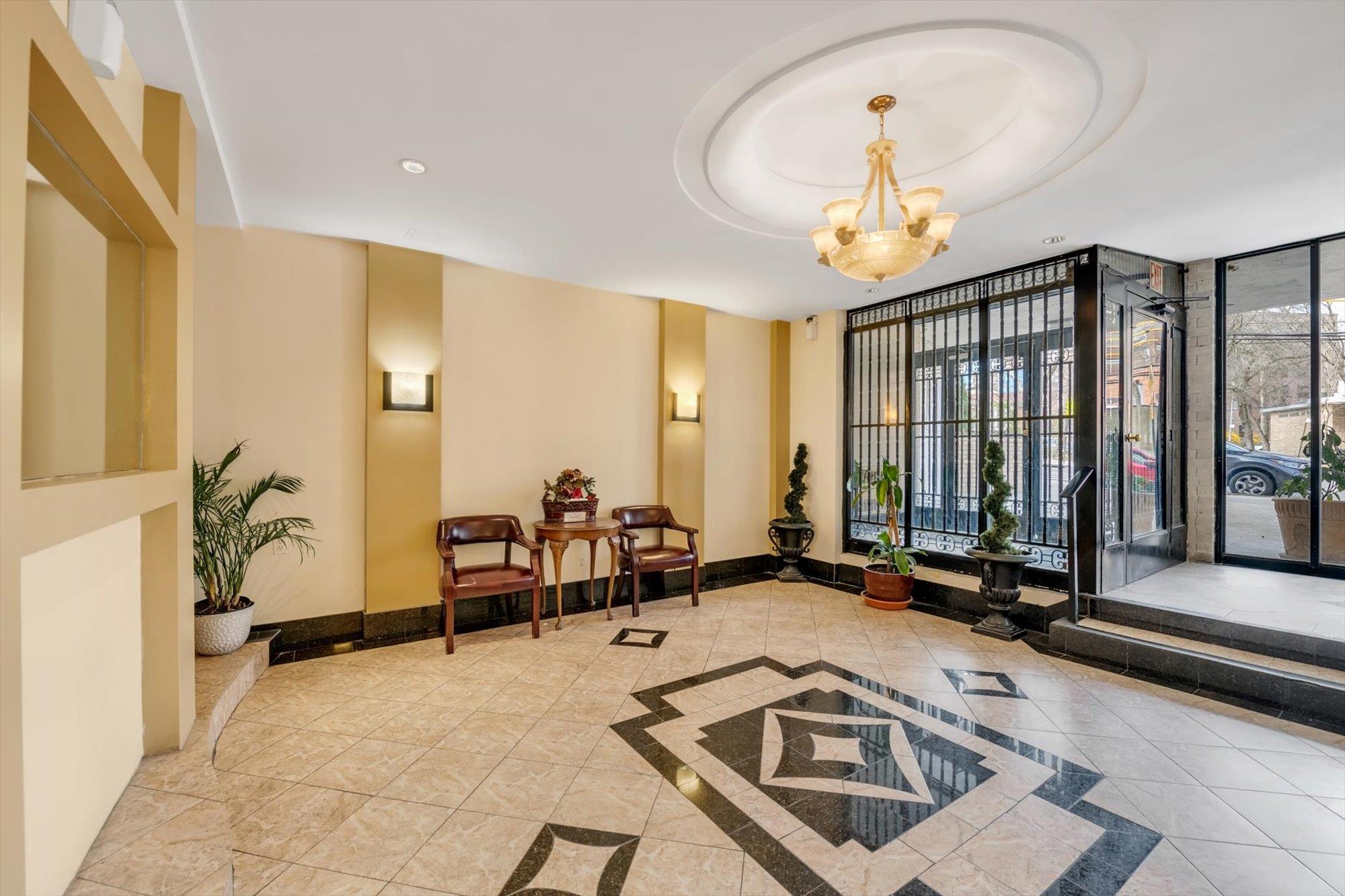 142-20 84th Drive # 1K, Briarwood, NY 11435