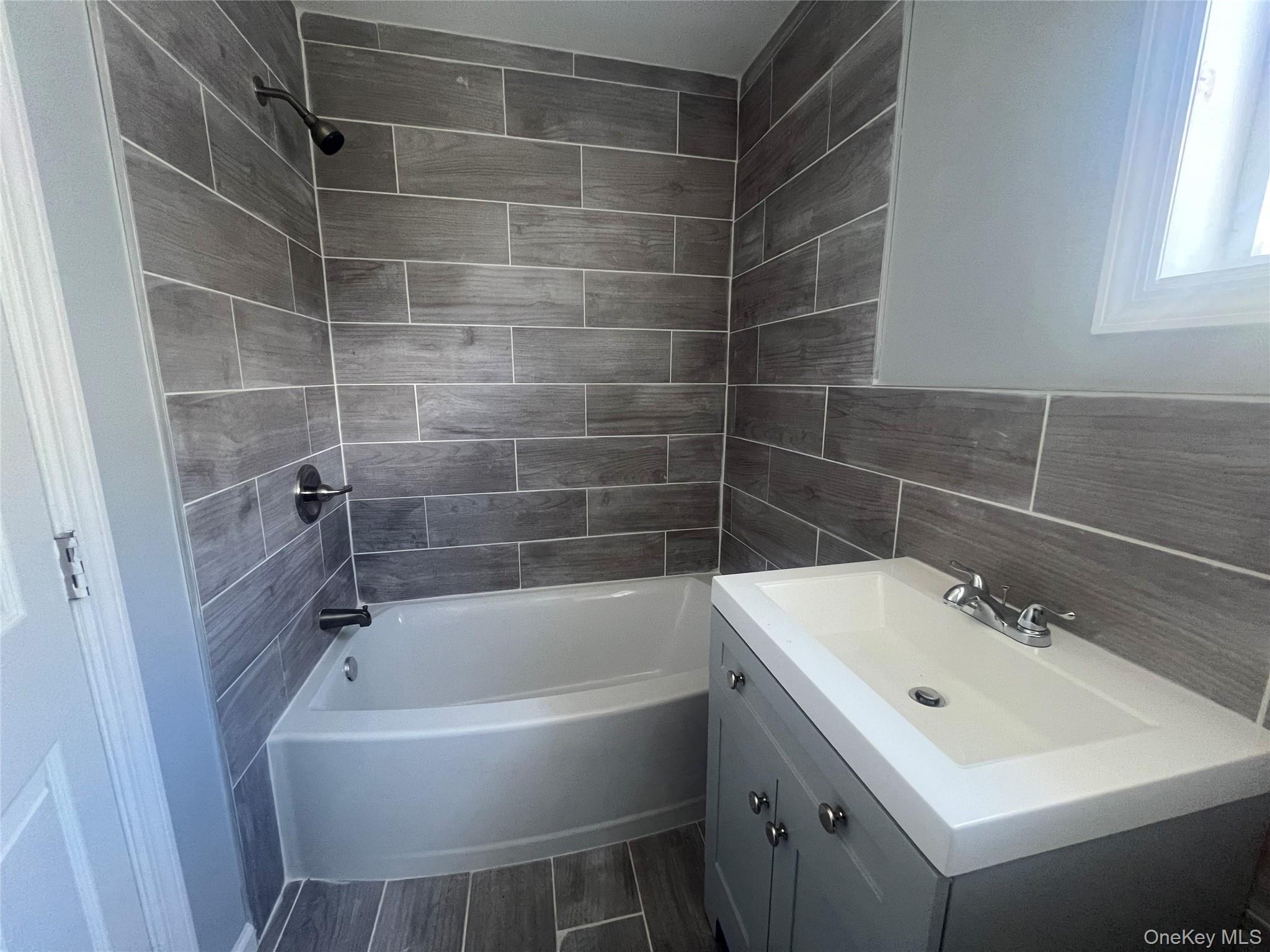 19 Orchard Street, Walden, NY 12586