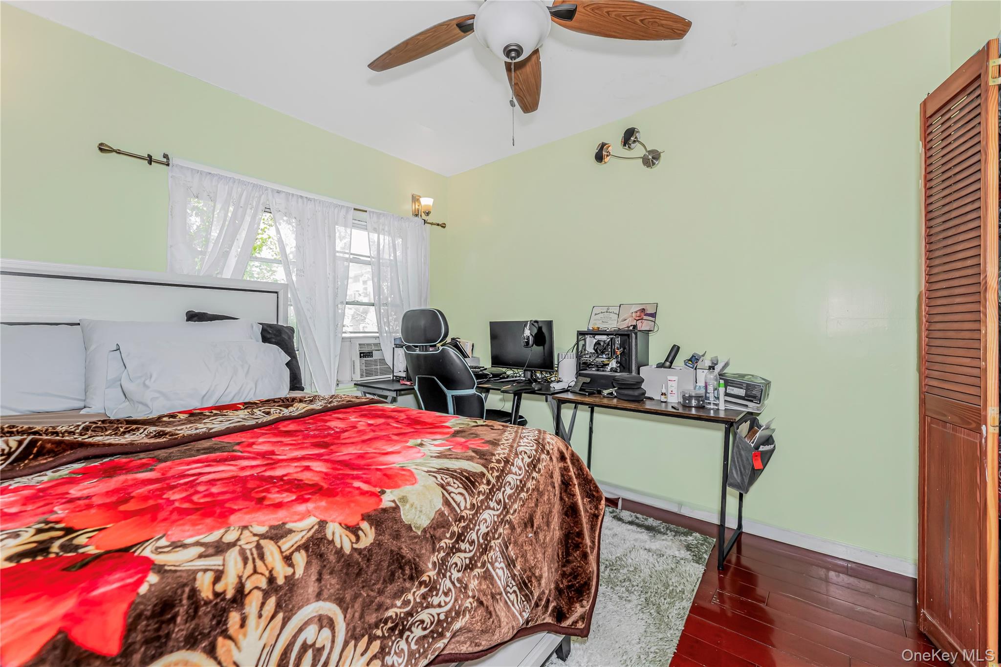 607 East 226 Street, Bronx, NY 10466