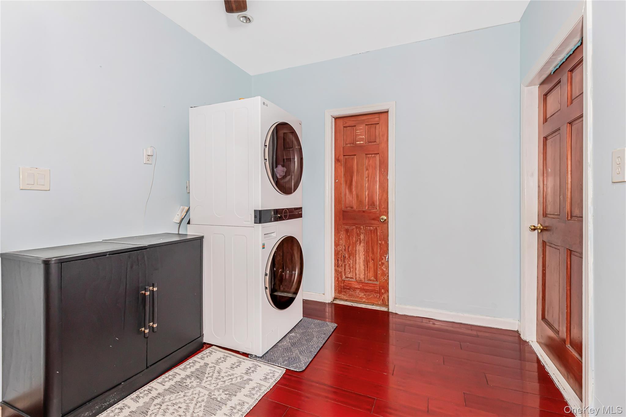 607 East 226 Street, Bronx, NY 10466