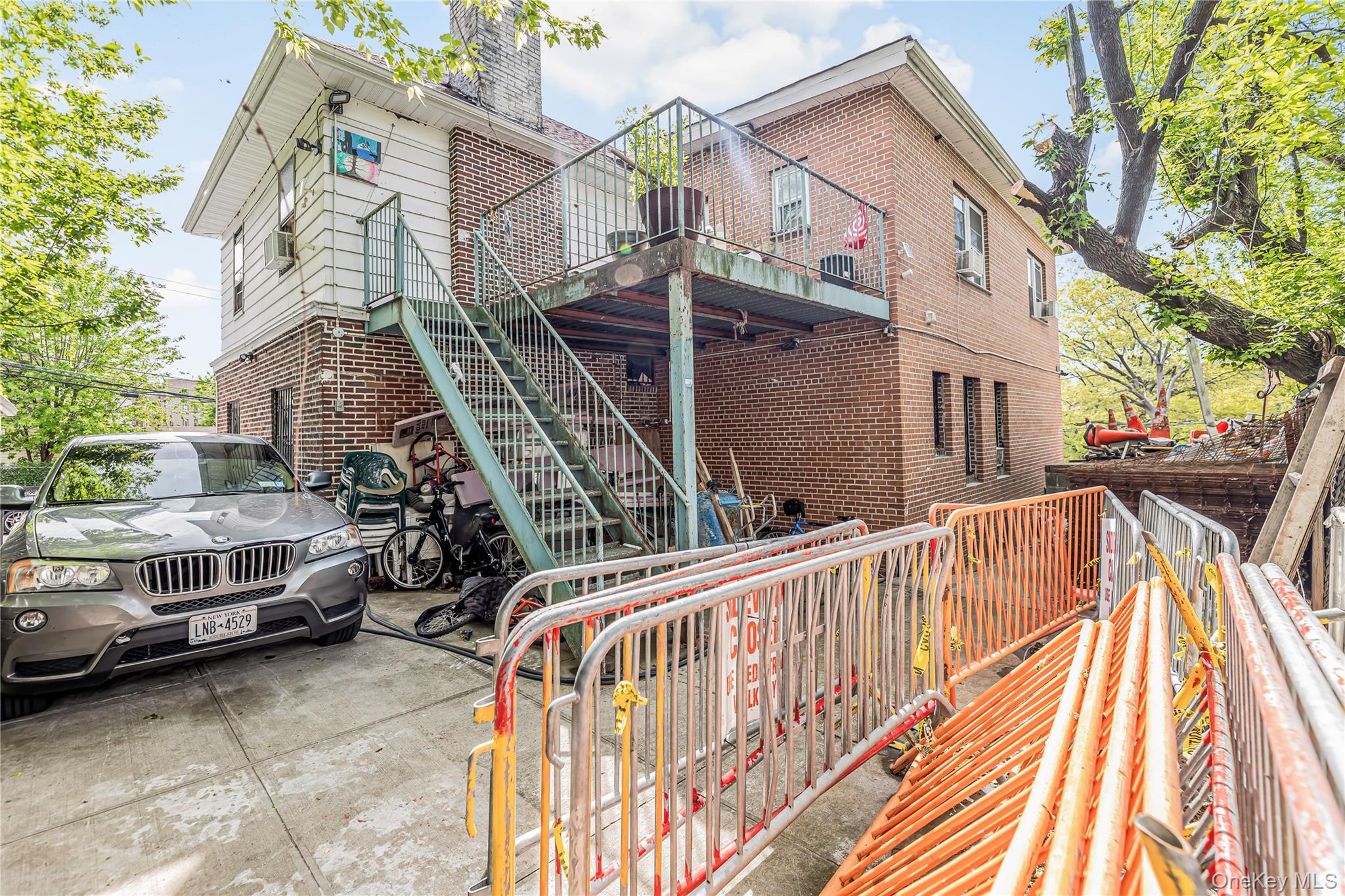 607 East 226 Street, Bronx, NY 10466