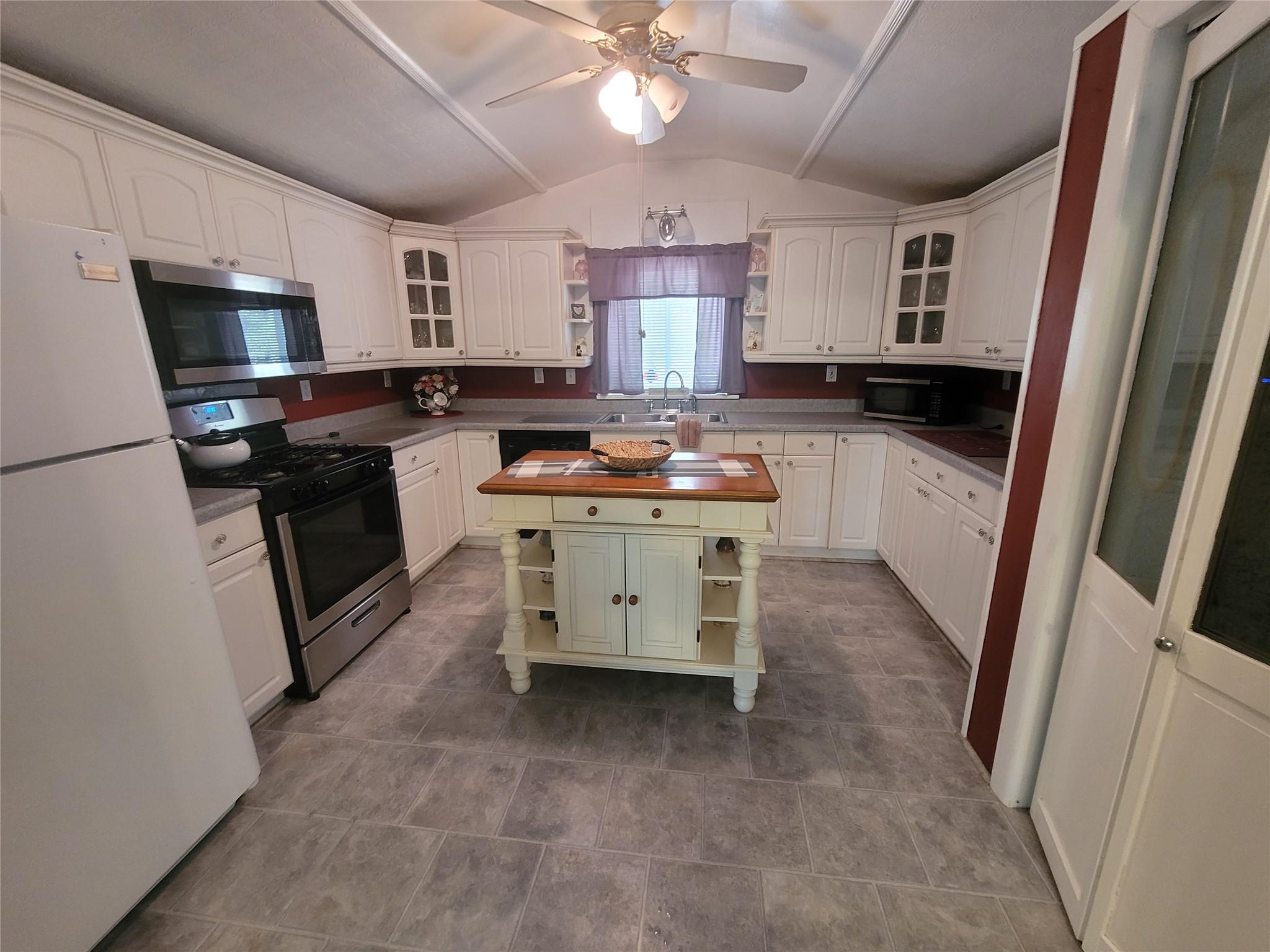 702 Budd Road, Woodbourne, NY 12788