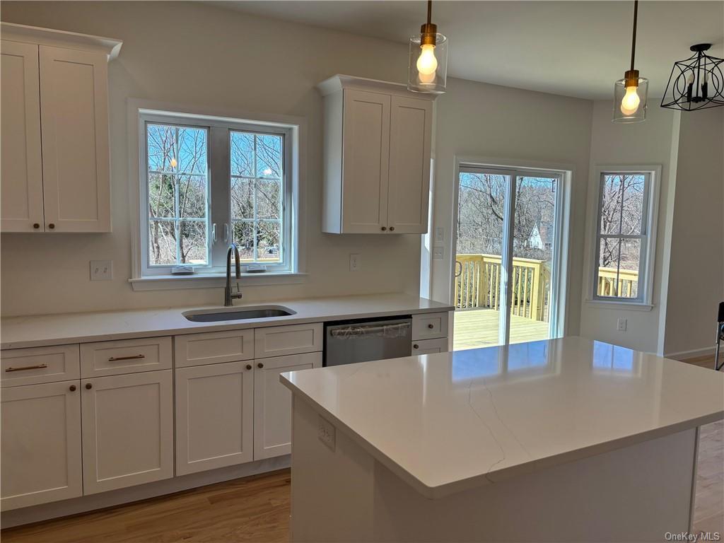 4 Rosewood, Salisbury Mills, NY 12553