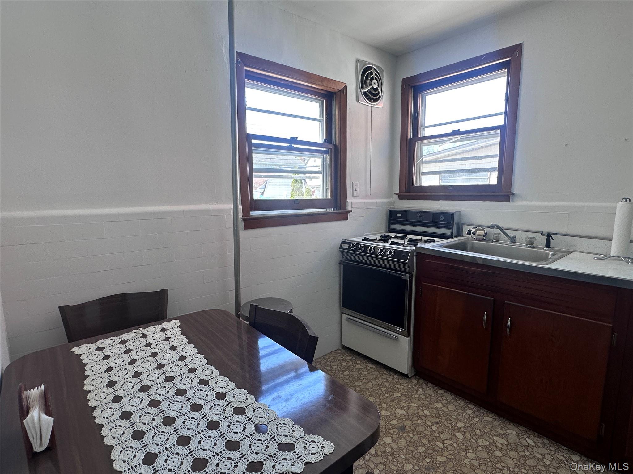 93-22 217 Street, Queens Village, NY 11428