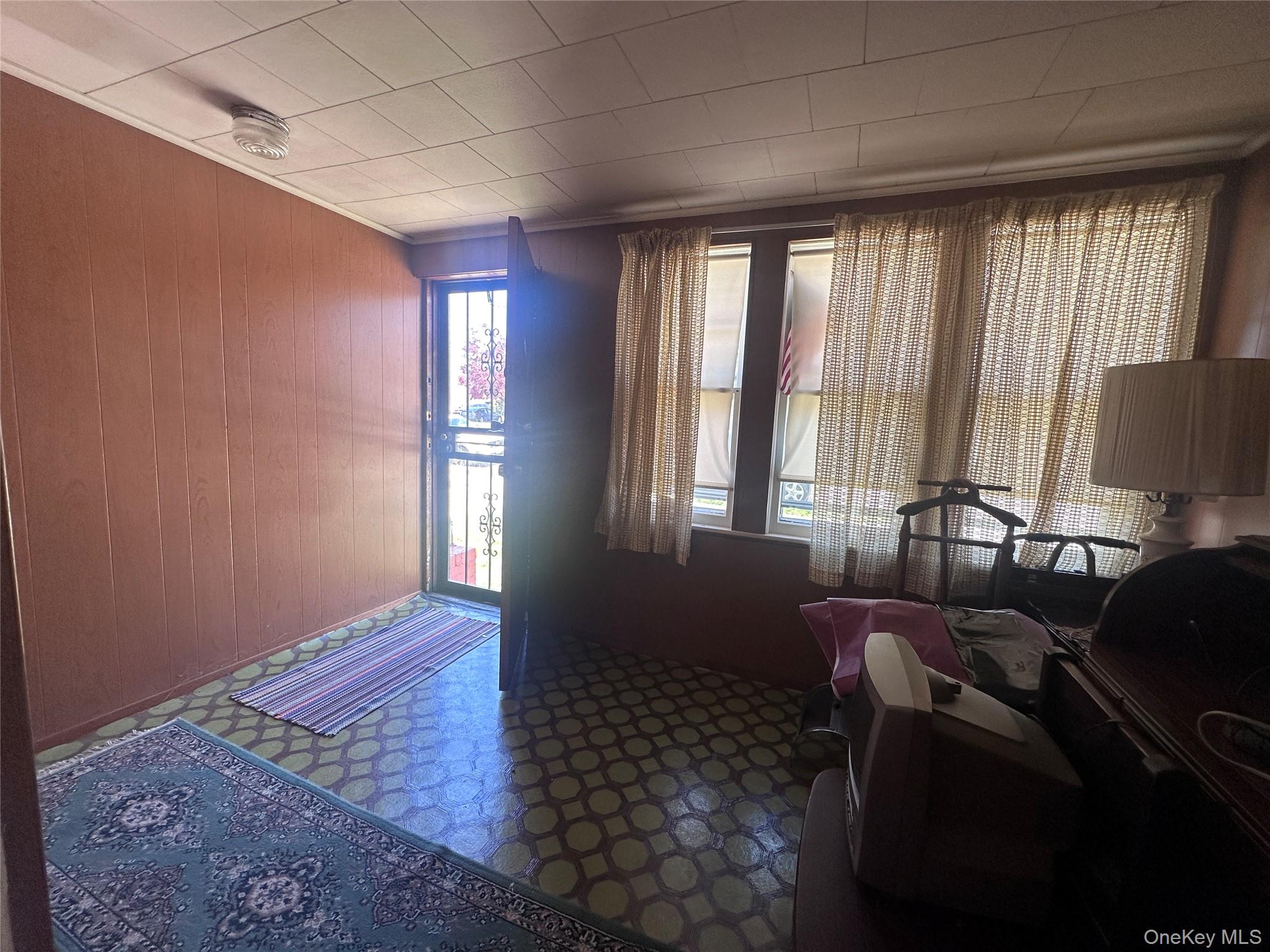 93-22 217 Street, Queens Village, NY 11428