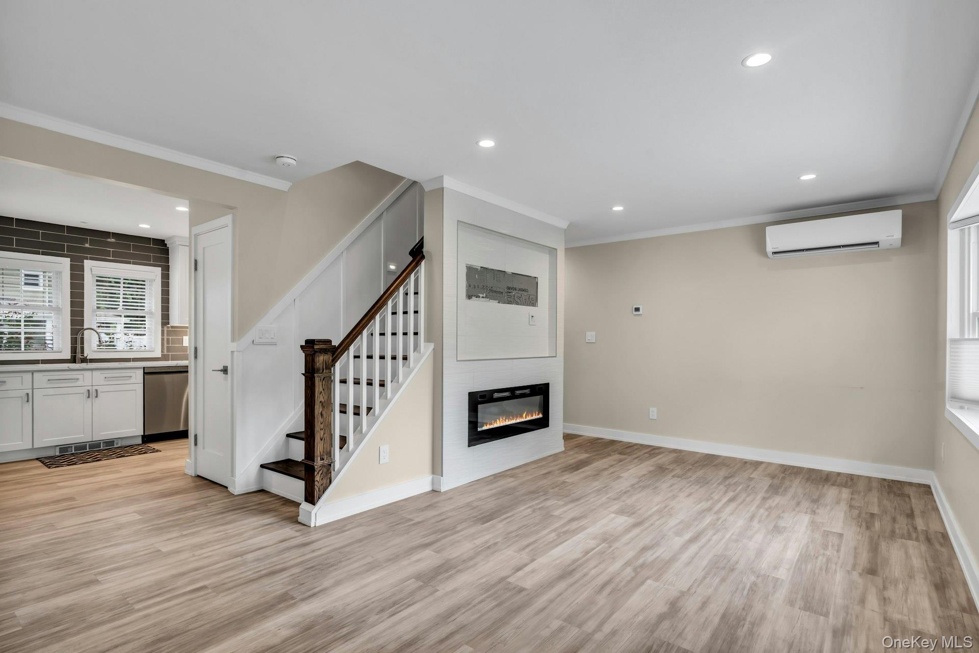 20 Robert Road, Glen Cove, NY 11542