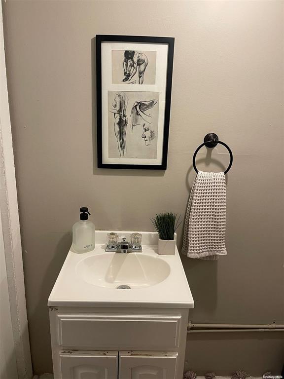 147 Essex Street, Brooklyn, NY 11208