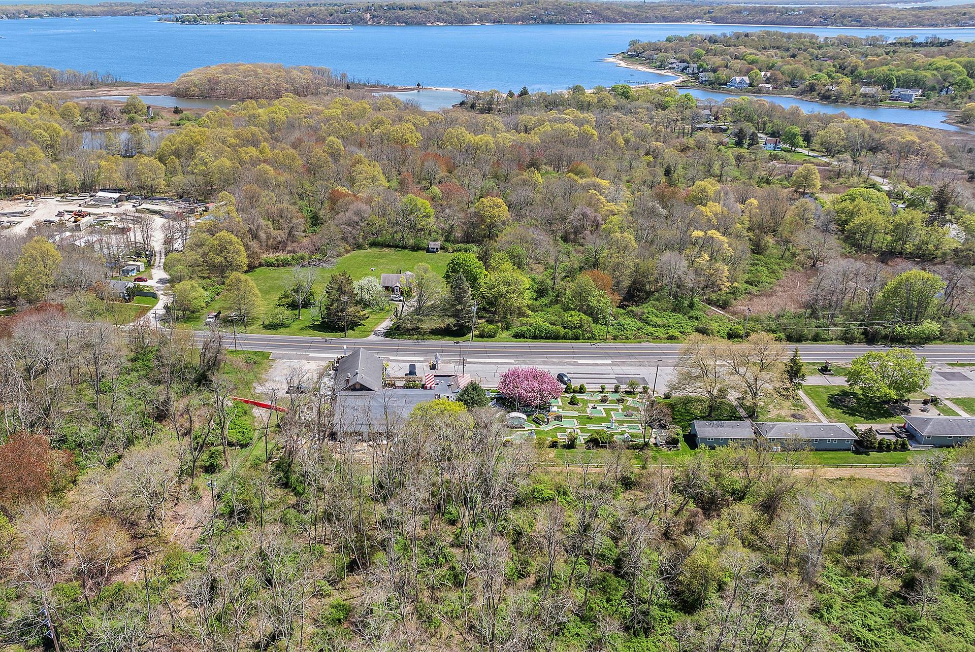 69465 Main Road, Greenport, NY 11944