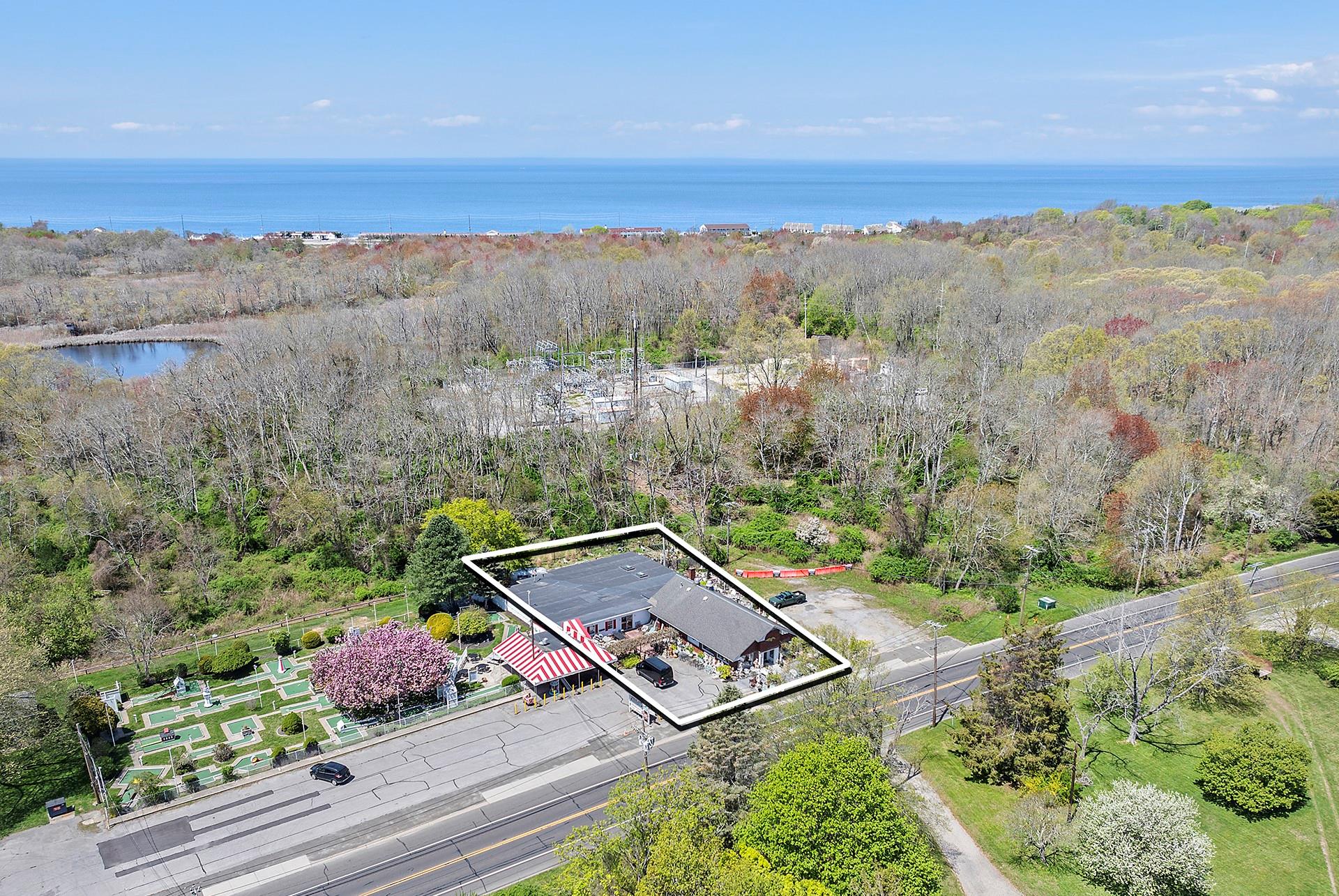 69465 Main Road, Greenport, NY 11944