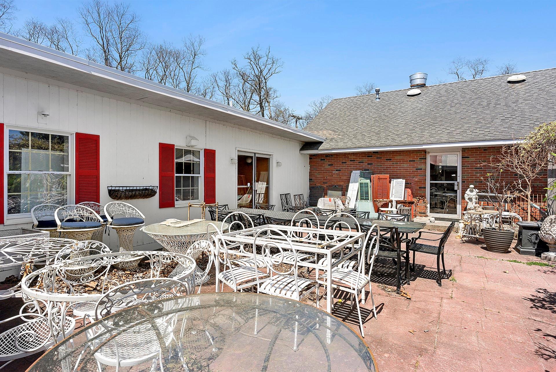 69465 Main Road, Greenport, NY 11944