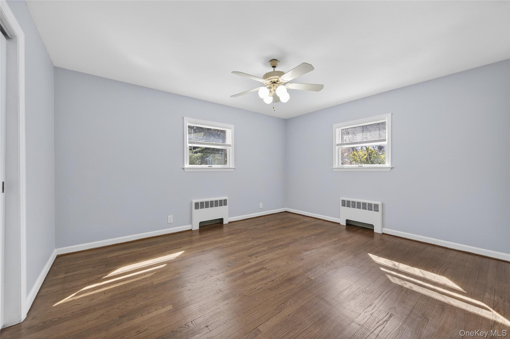 8 Crestwood Drive, Huntington Station, NY 11746