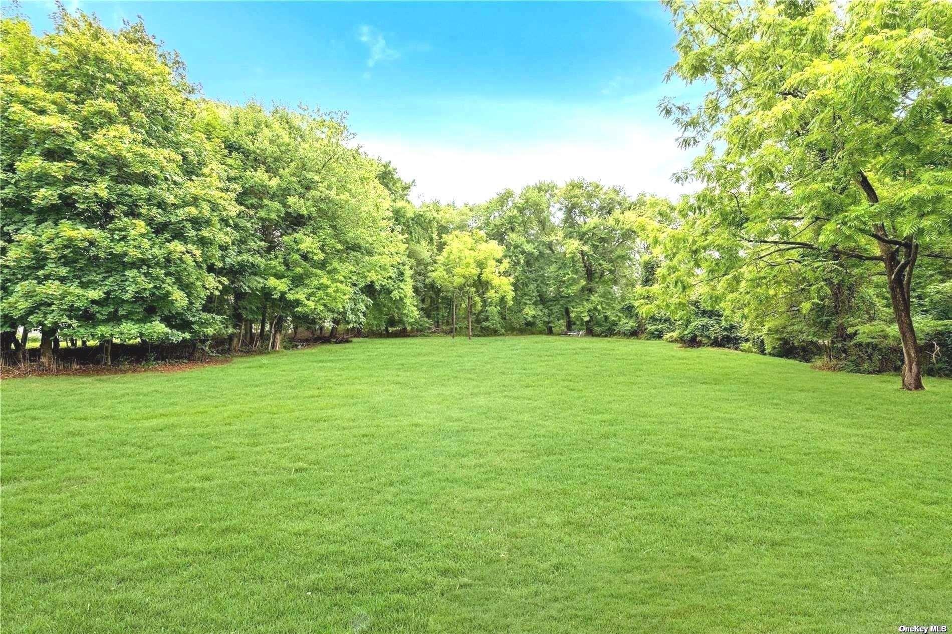 1 Breeze Hill Road, Northport, NY 11768