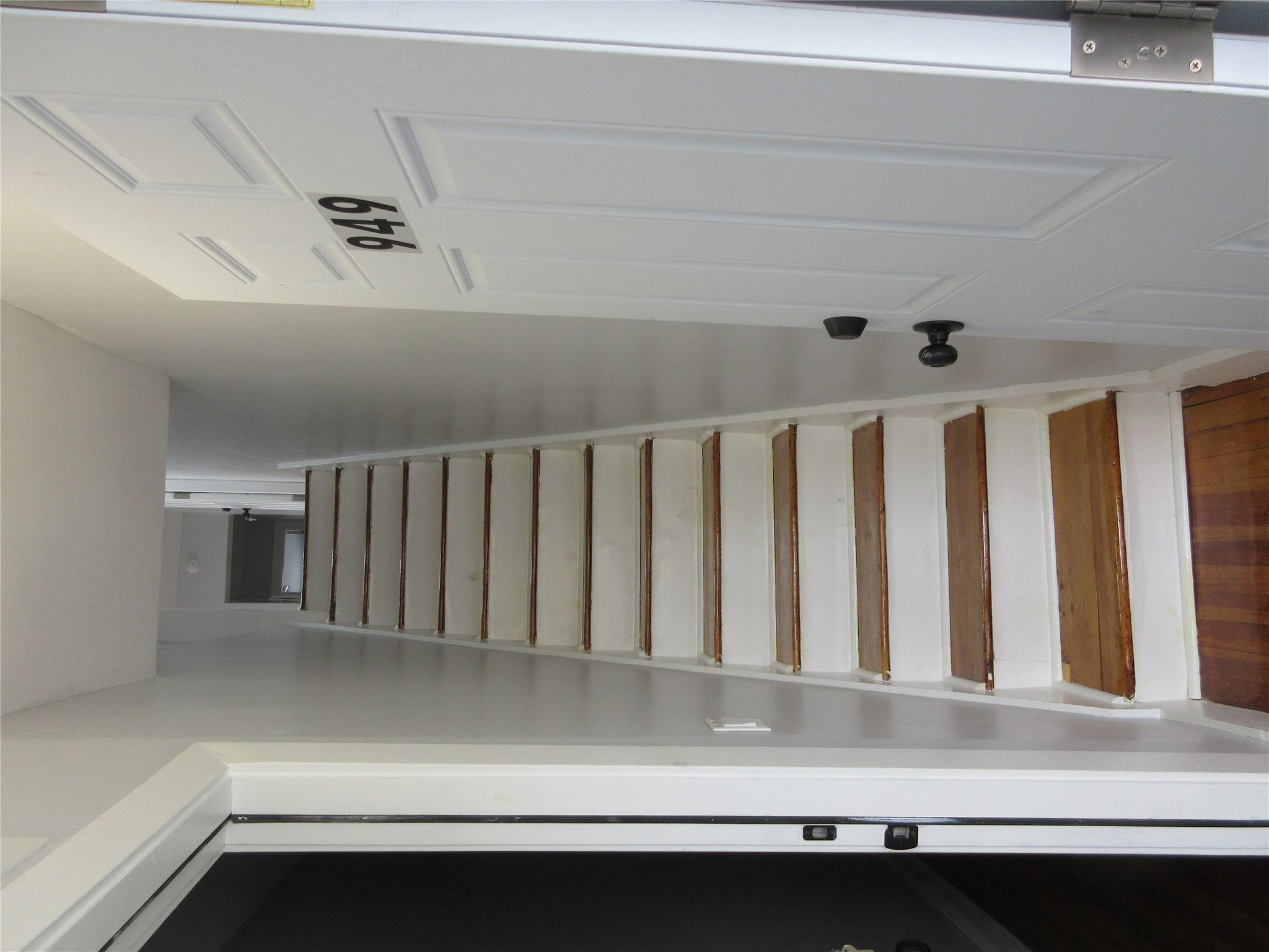 949 E 213th Street, Bronx, NY 10469