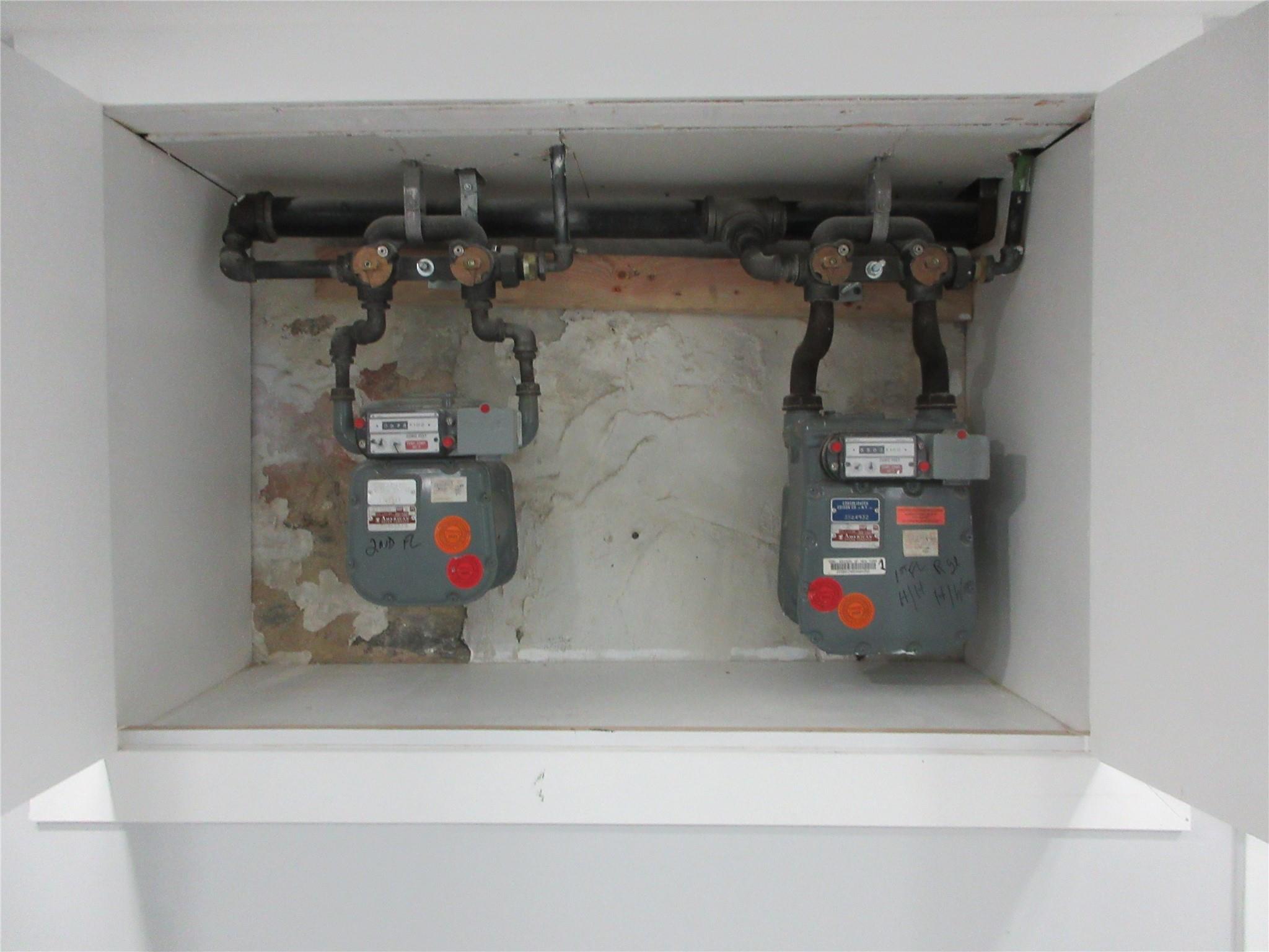 949 E 213th Street, Bronx, NY 10469