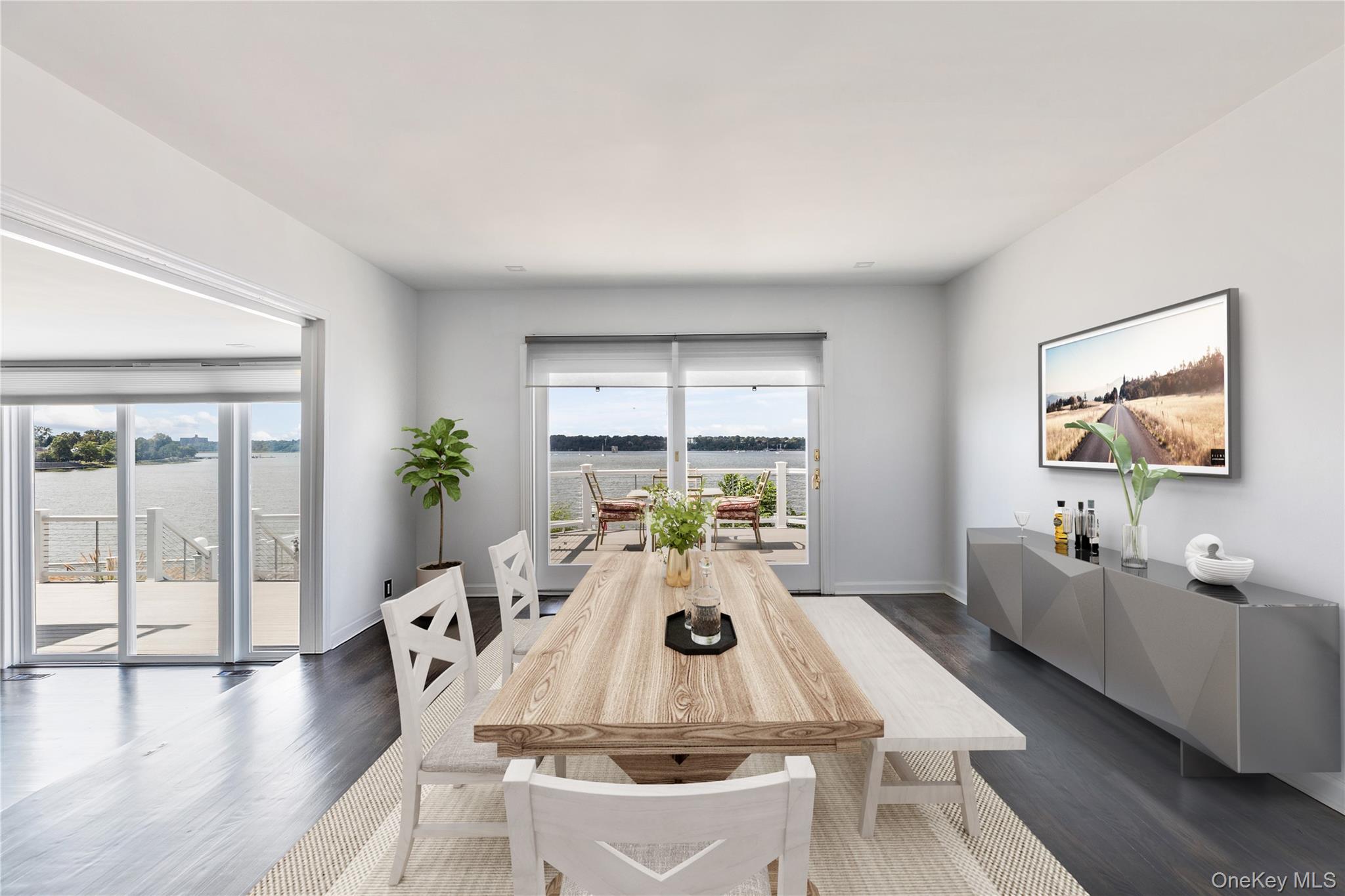 14 Shorecliff Place, Great Neck, NY 11023