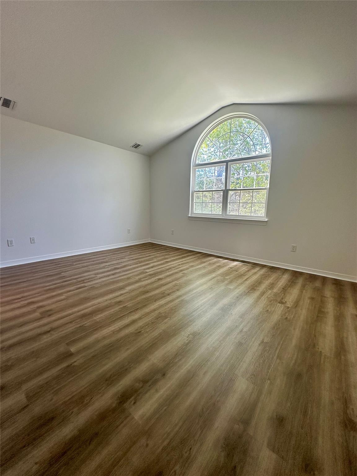 1403 Pebble Beach Path, Riverhead, NY 11901