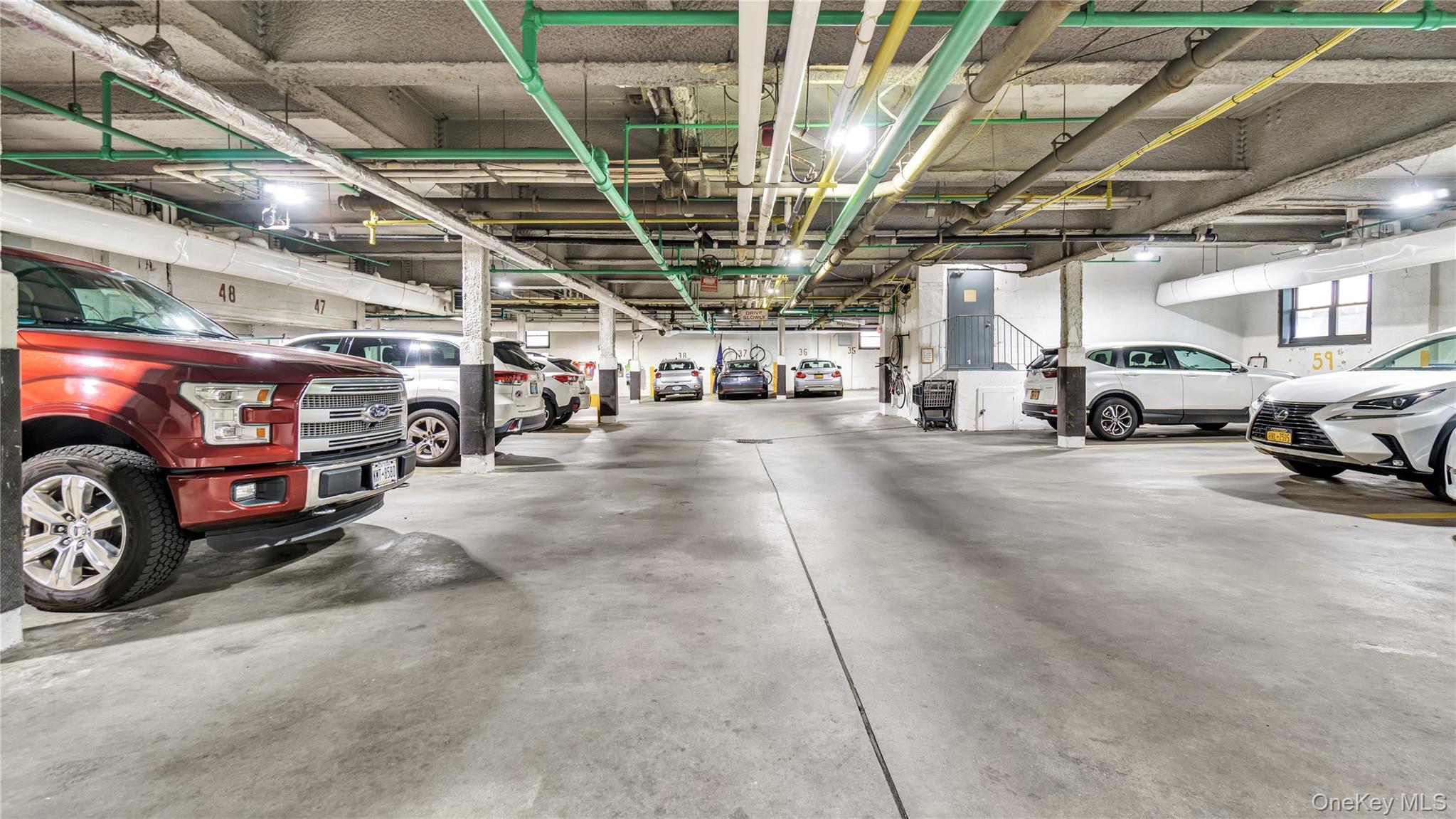 22 Park Place # 2F, Great Neck, NY 11021