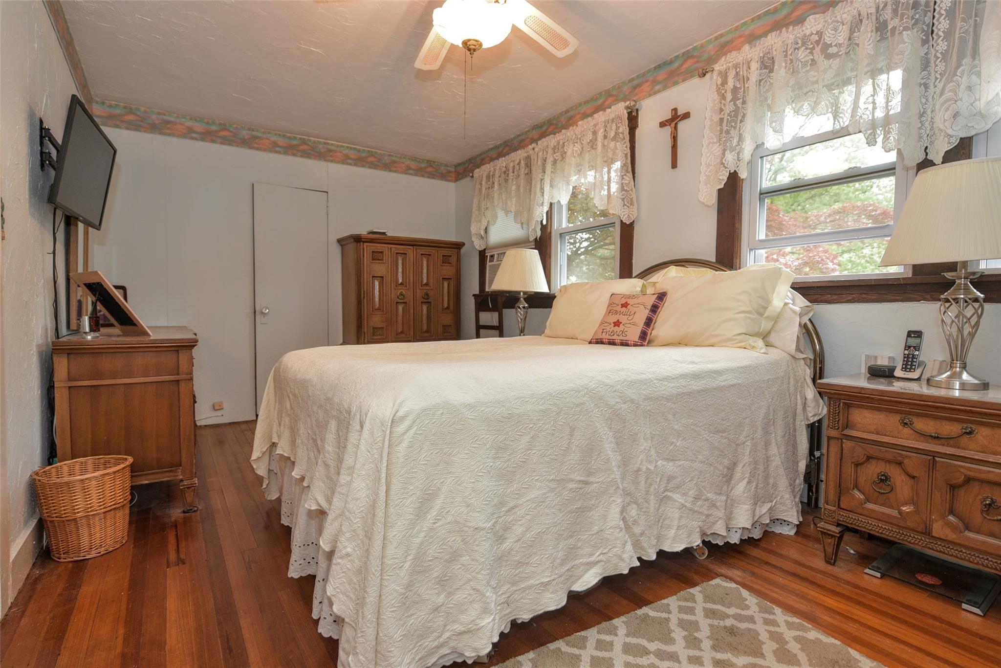 15 Hillside Avenue, Suffern, NY 10901